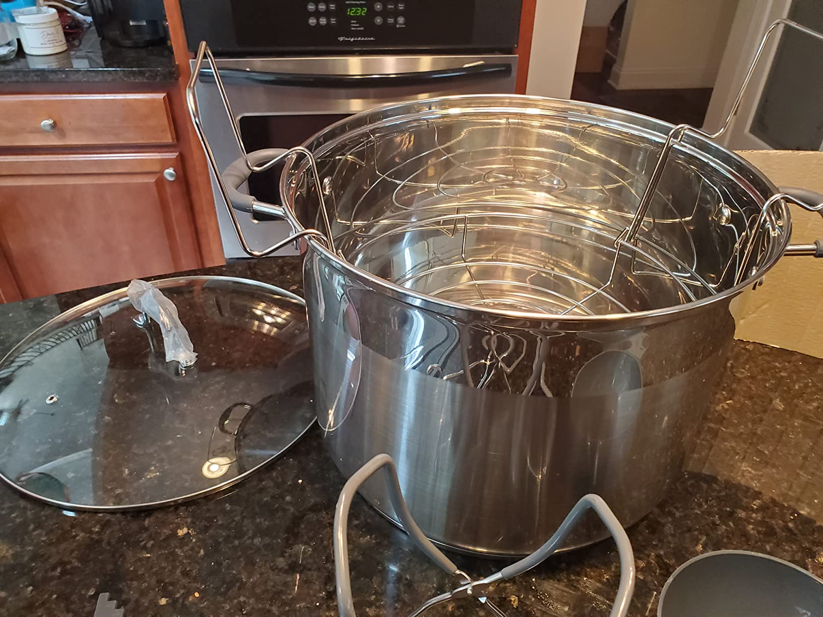 CONCORD 20 Quart Stainless Steel Canning Pot Set. Includes Canning Rack, Tongs, Jar Lifter, Funnel, Wrench, Lid Lifter, Mixer/Measurer (Induction Compatible) customer photo 2
