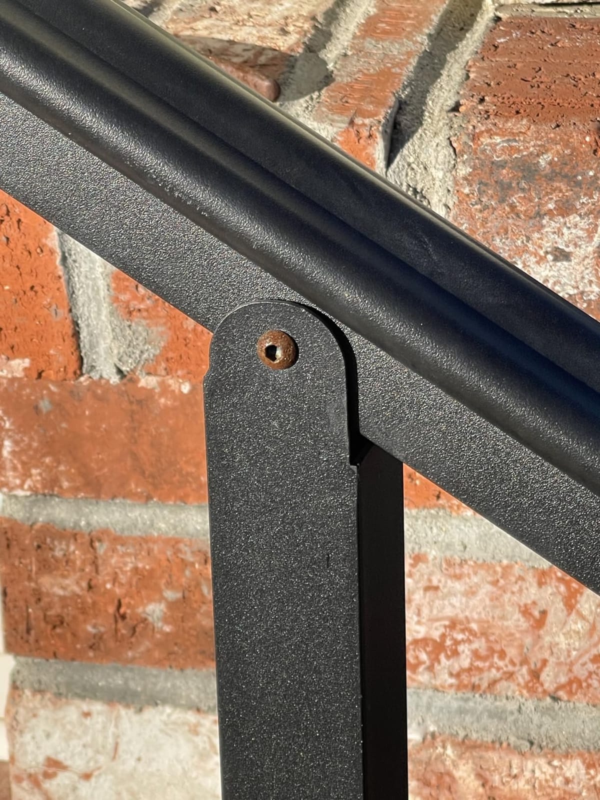 VEVOR Outdoor Handrail 200LBS Load Handrail Outdoor Stairs Aluminum Stair Handrail 60 x 35 Outdoor Stair Railing Transitional Range from 0 to 50° Staircase Handrail Fits 4-5 Steps with Screw Kit customer photo 2