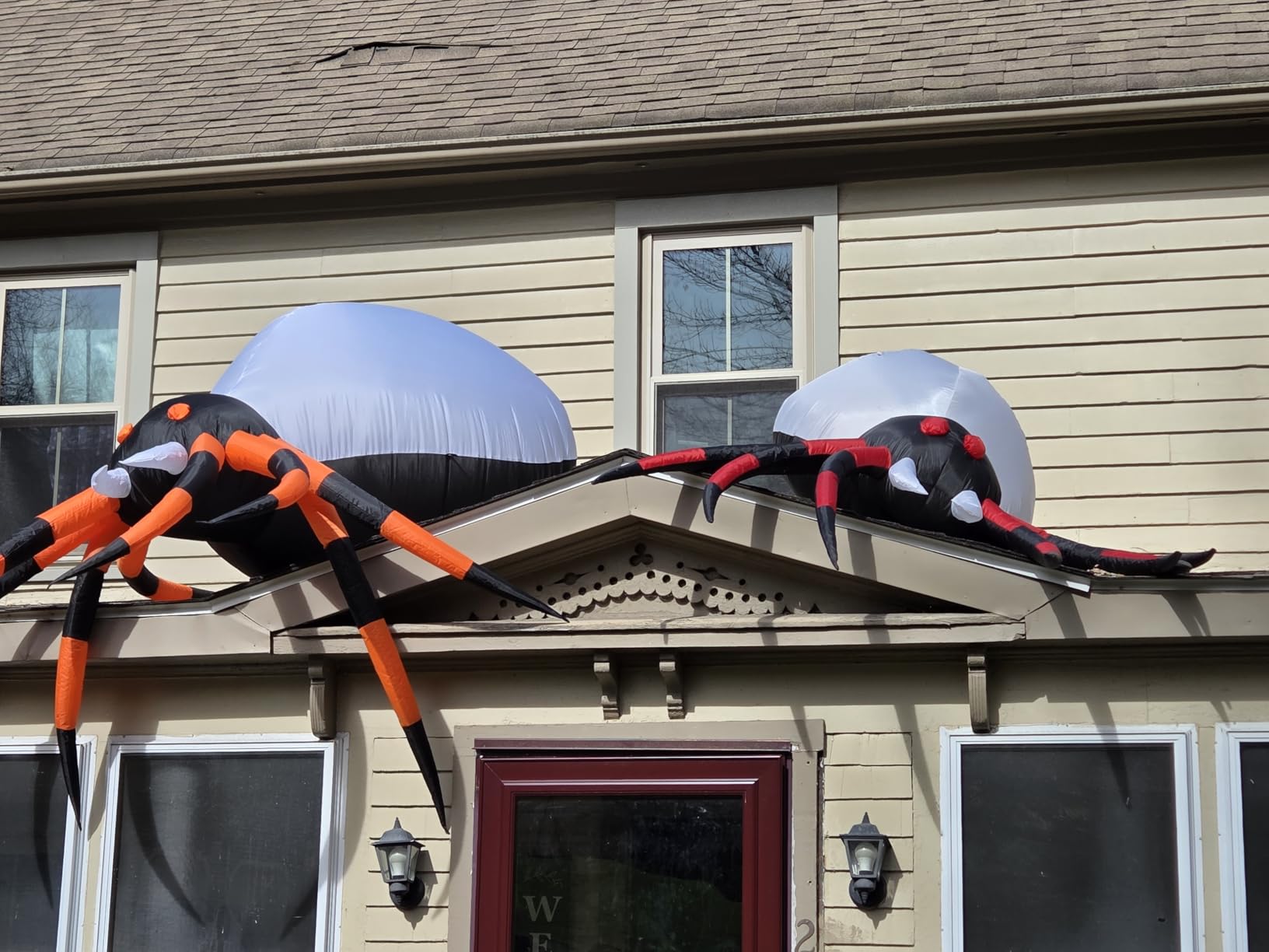 8 FT Halloween Inflatable Spider Outdoor Yard Decor with LED Rotating Flame customer photo 1