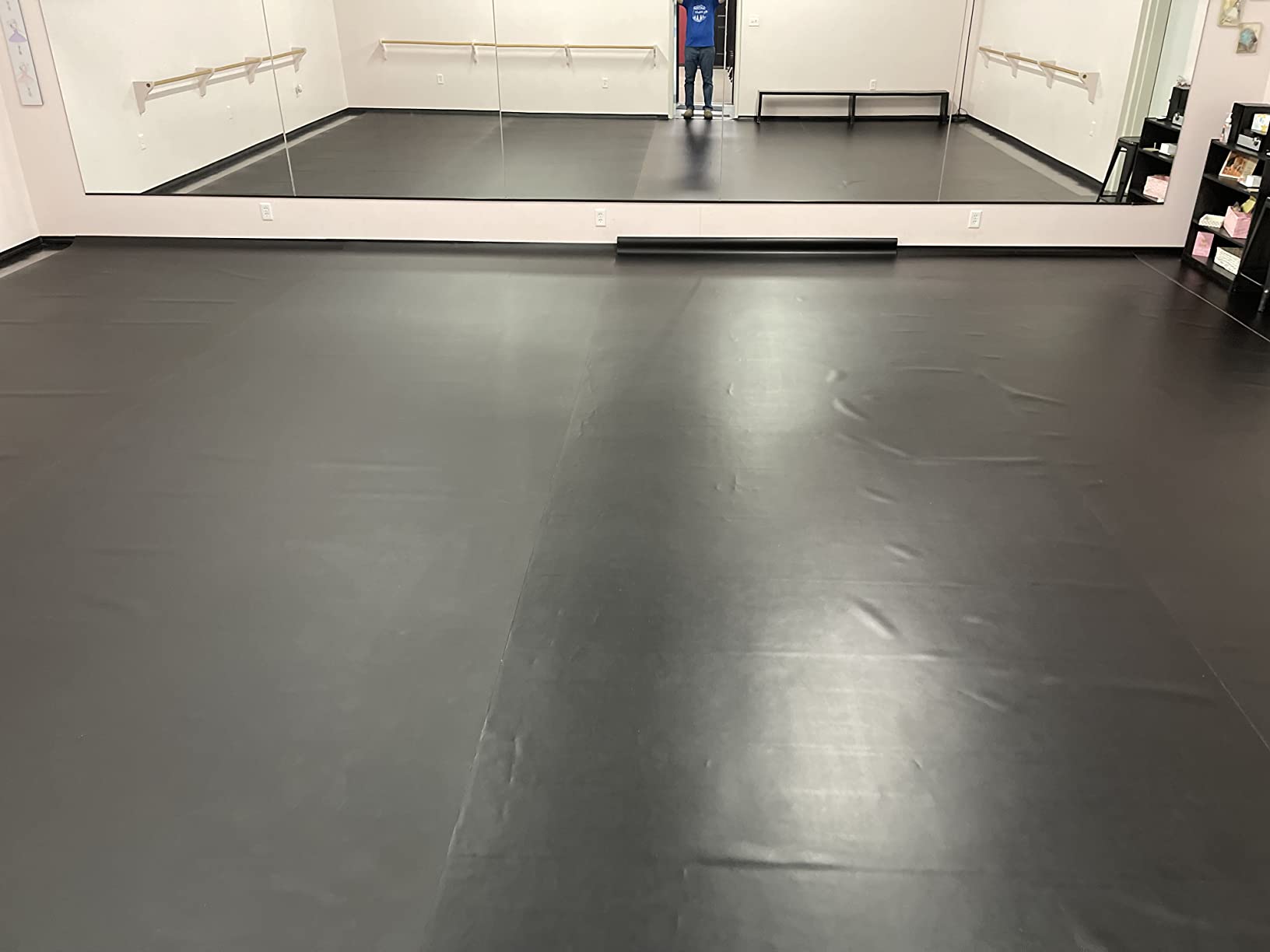 VEVOR Dance Floor Roll, 1.5mm PVC Dance Flooring Marley Dance Practice Floor Portable Grey/Black Roll Out Dance Floor Non-Slide & Wearproof Dance Mat for Ballet(6.6 x 15.7 ft, 6.6 x 49.2 ft) customer photo 2