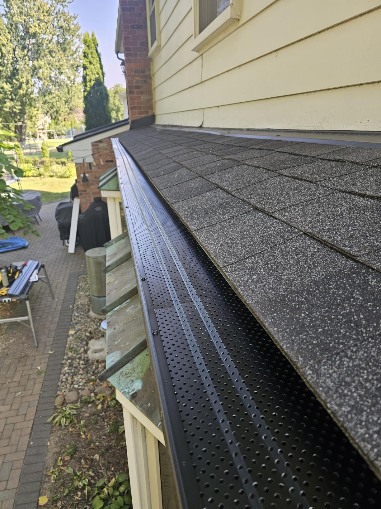 Standard Gutter Guards, 6 Inch, 200 FT, Aluminum, Black customer photo 1