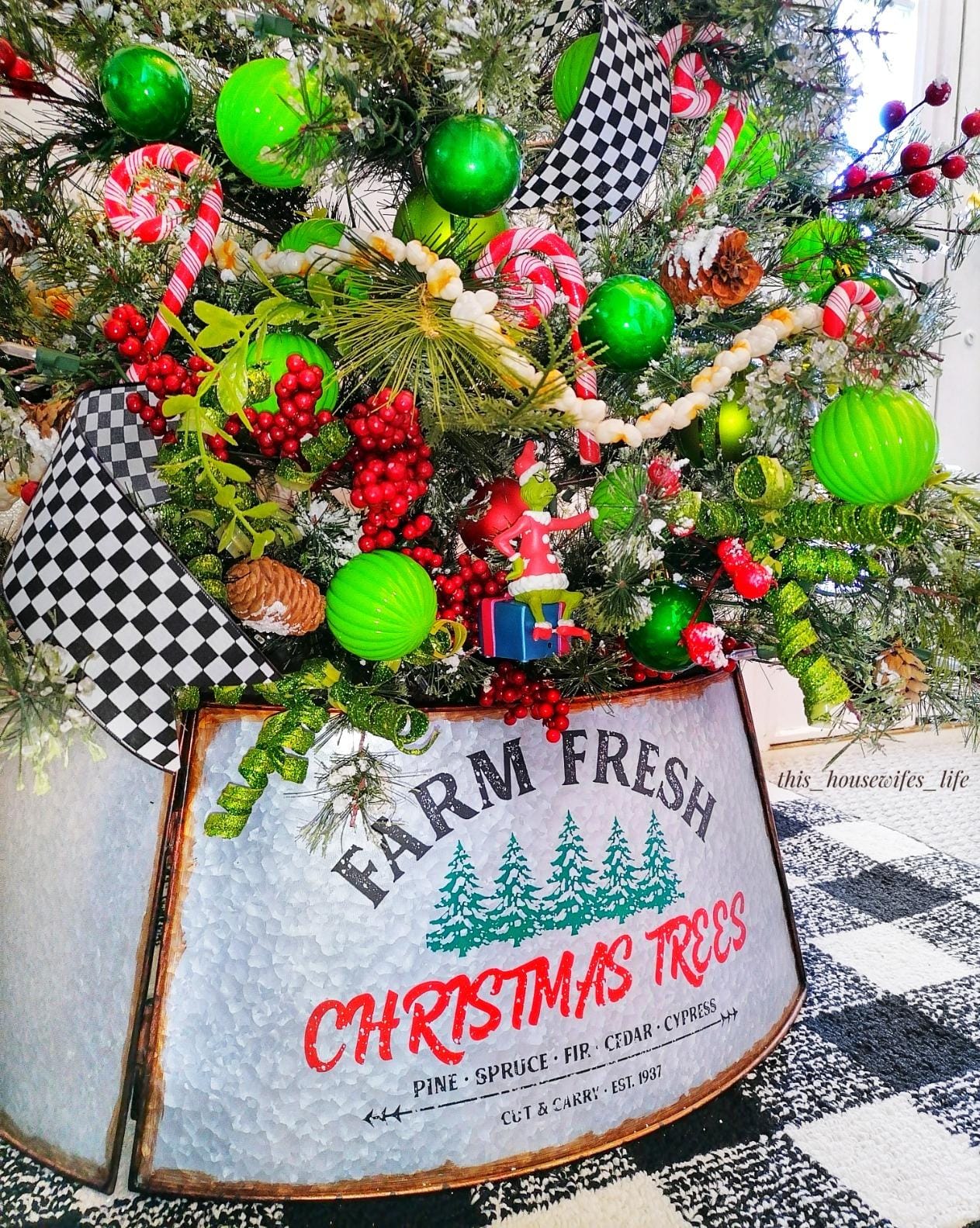 Galvanized Christmas Tree Collar - Large to Small Christmas Tree Base Cover. Adjustable Metal Skirt, Christmas Decor (Original, Super Oversize) customer photo 1
