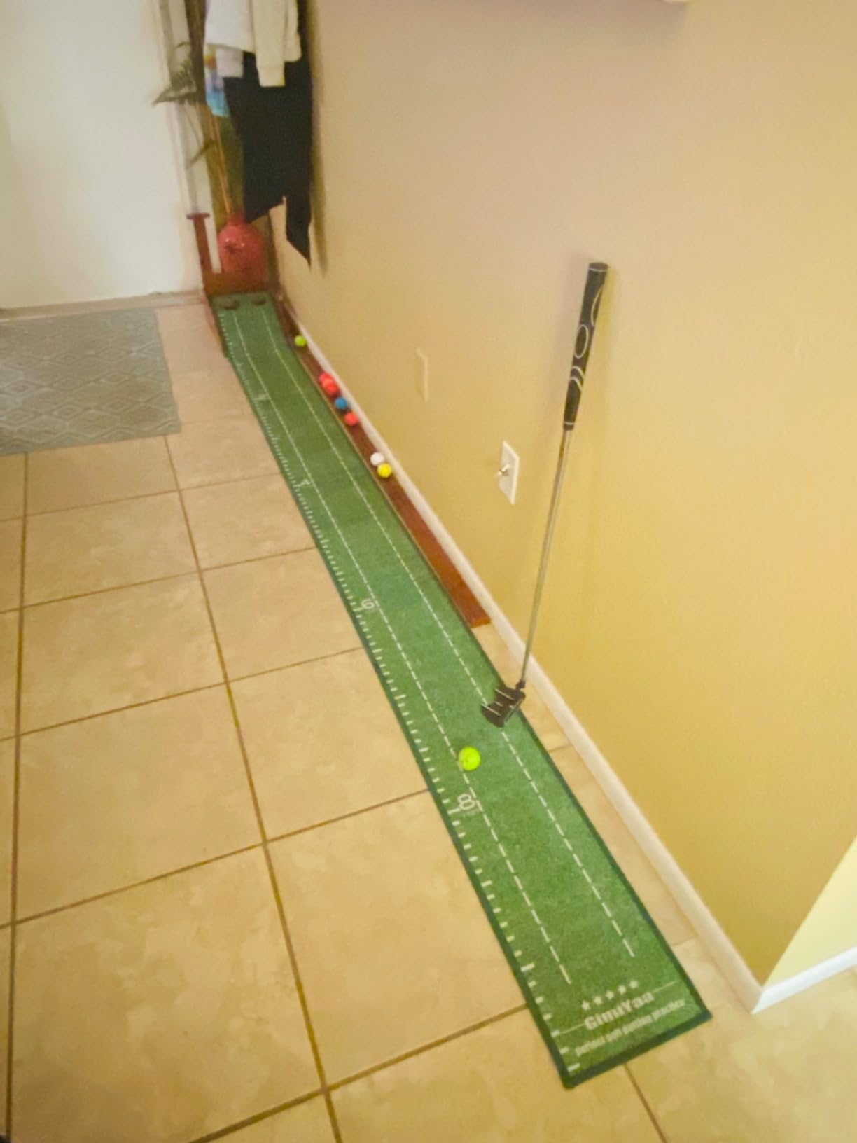 GimYaa Golf Putting mat Green Indoor and Outdoor with Auto Ball Return,Game Practice Golf Gifts for Home, Office, Backyard Indoor Golf and Outdoor Use, Crystal Velvet Mat customer photo 1