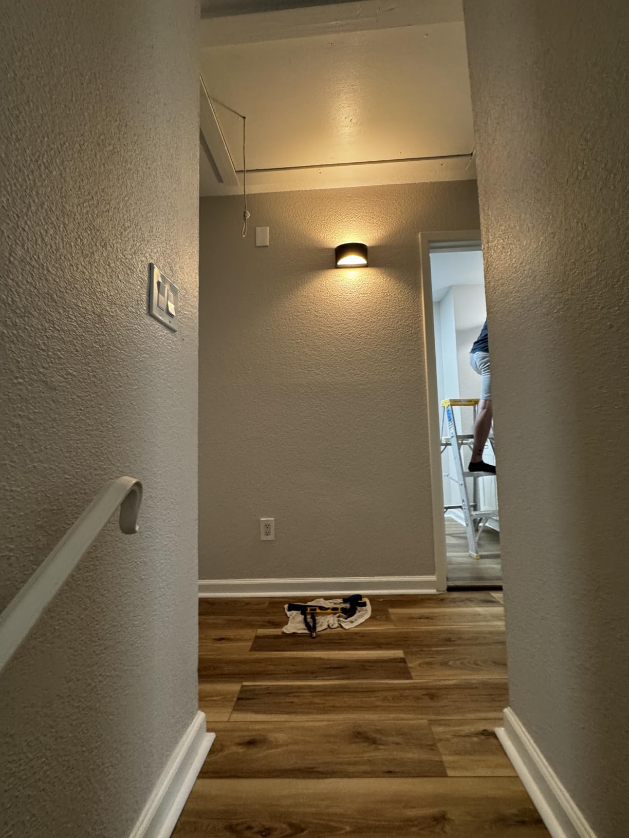 Aipsun Black Modern LED Wall Sconce Hardwired Indoor Wall Lights Set of 2 Up and Down Wall Mount Light for Living Room Bedroom Hallway Corridor Conservatory Warm White 3000K(with G9 Bulbs) customer photo 2