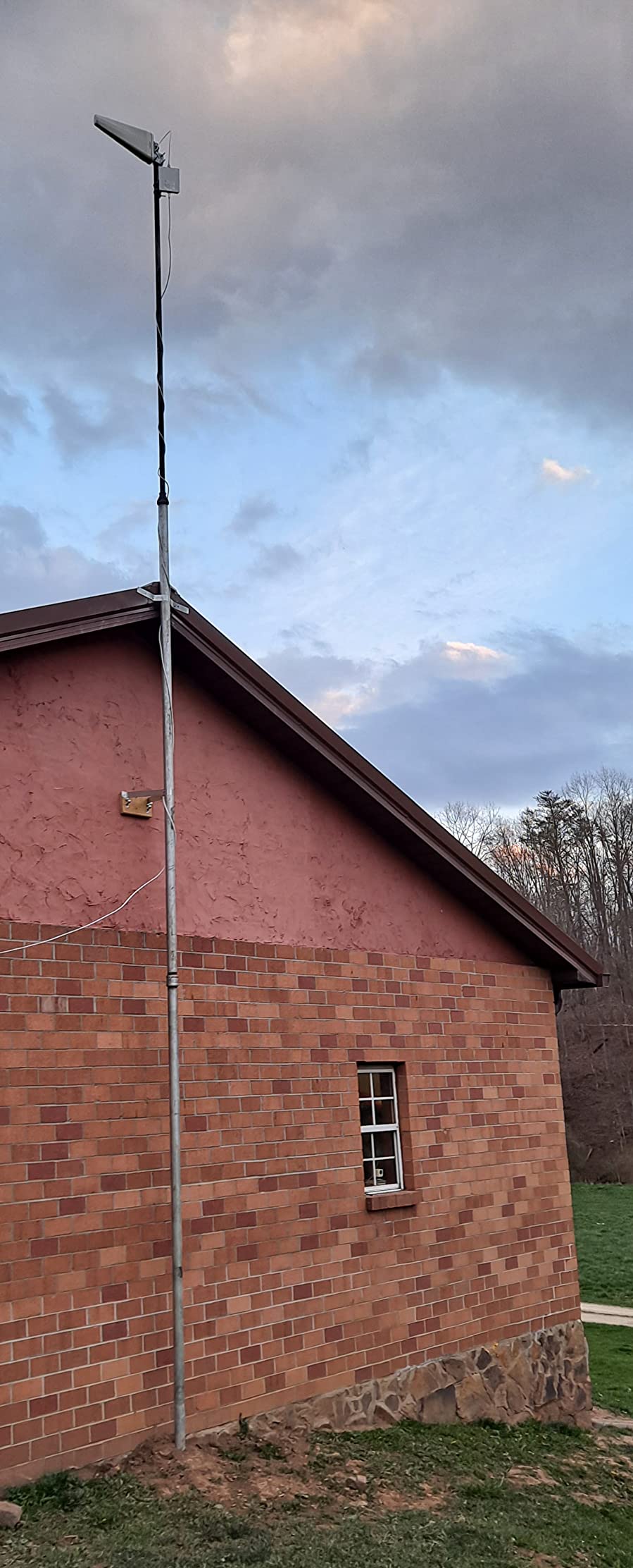SureCall Fusion4Home Max | Most Powerful 5G/4G Cell Phone Signal Booster for Home | Best-in-Class Extended Range Technology | All-Carrier Verizon AT&T T-Mobile US Cellular | FCC Certified USA Company customer photo 2