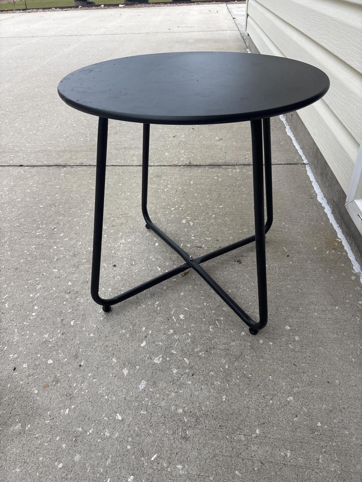 Meluvici Patio Small Side Table Waterproof Round Metal Steel Weather Resistant Portable Outdoor and Indoor End Table for Garden Balcony Yard, Black customer photo 2