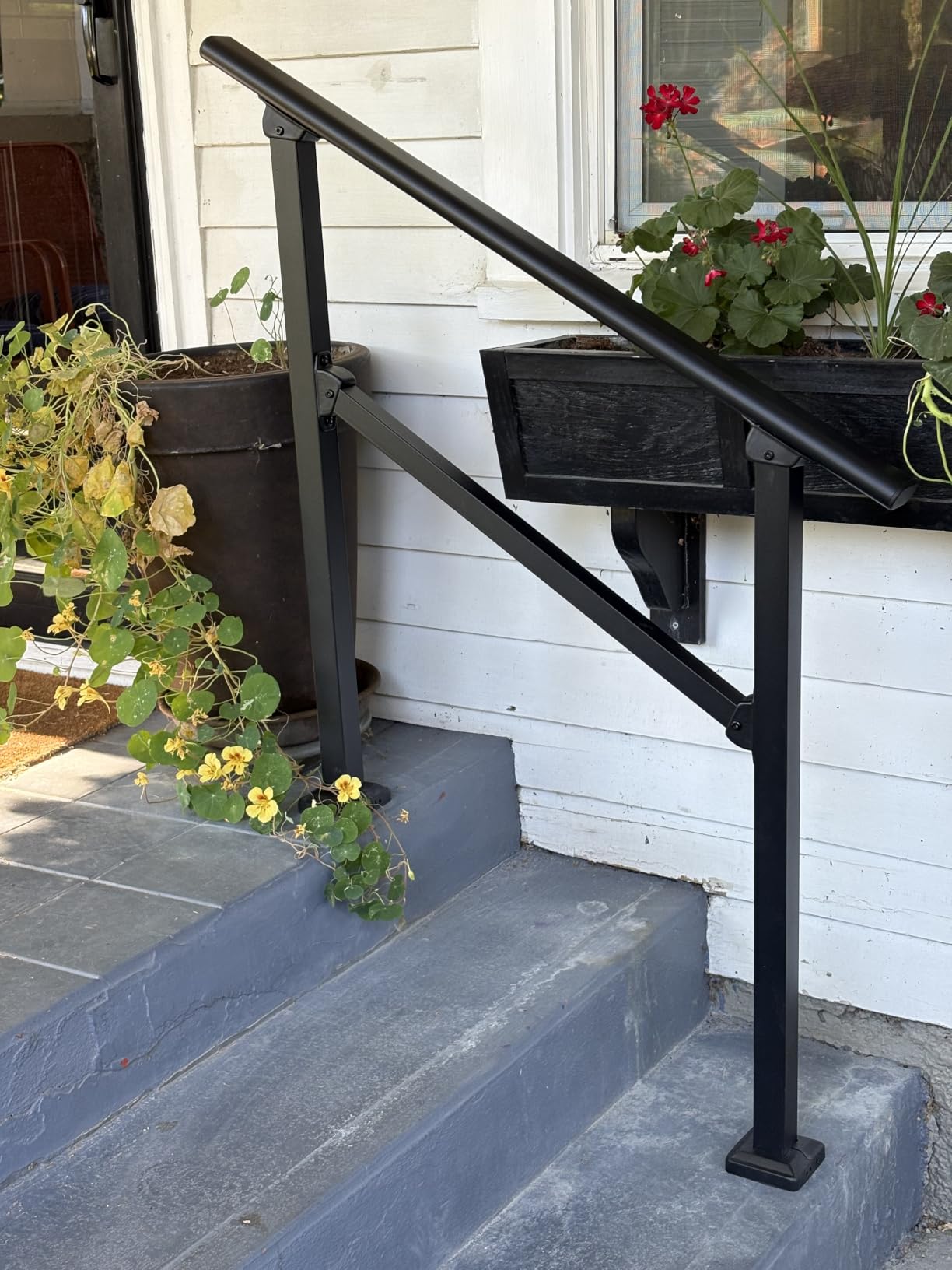 Metty Metal Hand Rails for Outdoor Steps,3 Step Stair Railing Kit customer photo 2