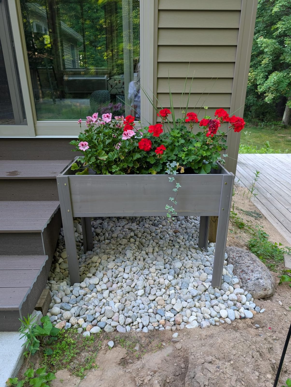 Raised Garden Bed with Legs, 48×24×30 Cedar Wood Elevated Planter Box | Large Growing Capacity,Premium Cedar Wood,Drainage Holes & Liner,Perfect for Outdoor Gardening,Ergonomic Gardening Height customer photo 2