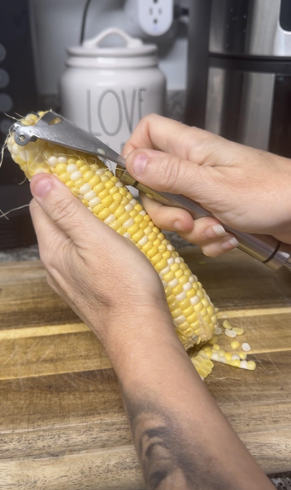 Corn Peeler Stainless Stee Corn Cob Stripper Tool Corn Thresher from the Cob, Removes Corn Kernels From Corn Cobs In Seconds, Kitchen Gadget customer photo 1