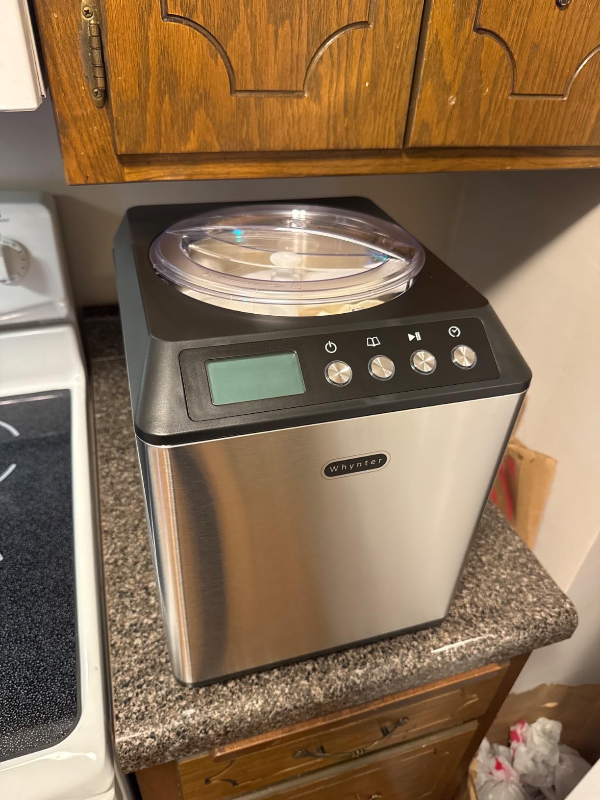 Whynter Ice Cream Maker with Compressor & Timer, 1.28 Qt, White, ICM-128WS customer photo 1