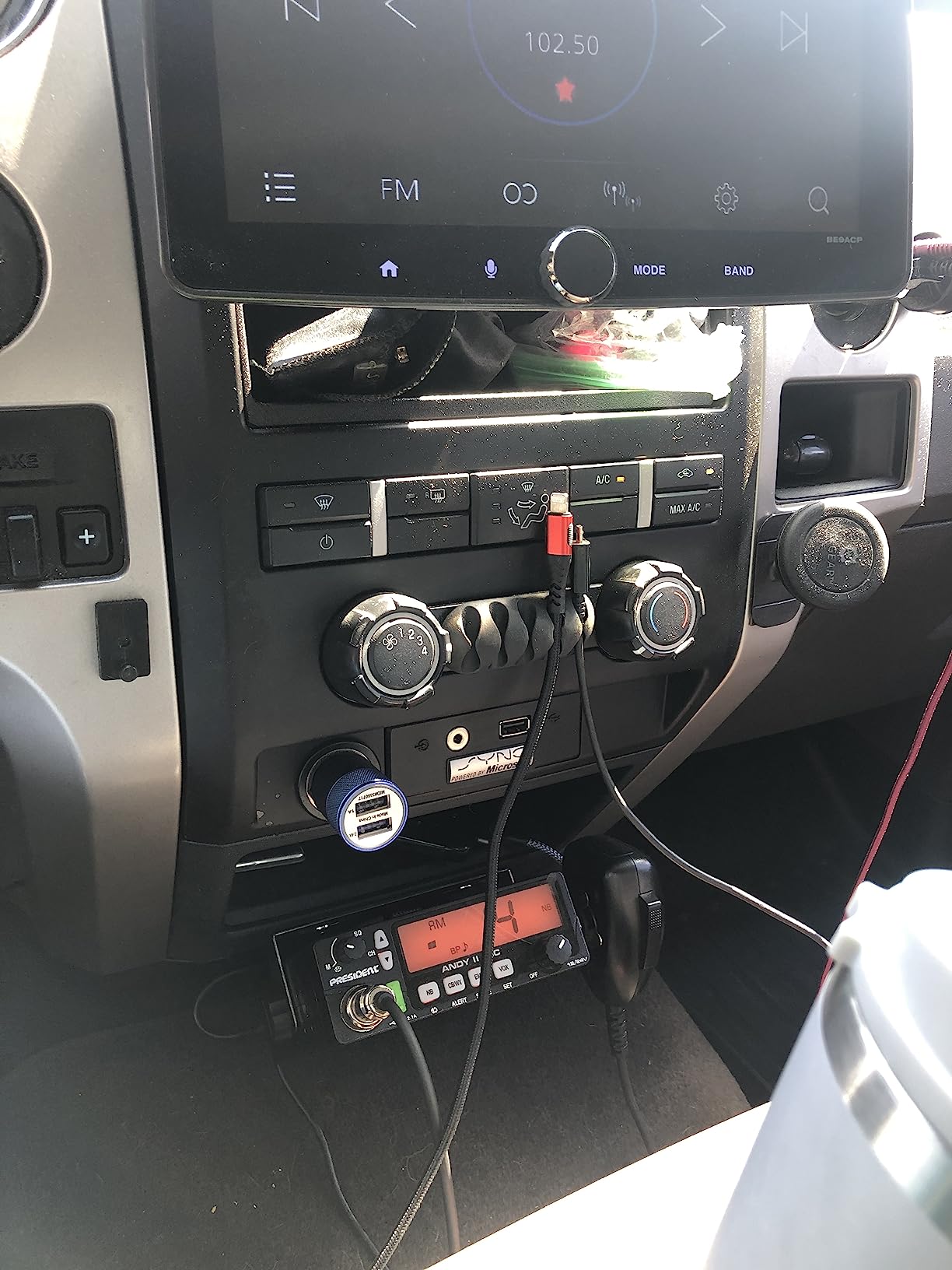 President Thomas FCC AM/FM CB Radio – 40 Channel, VOX Hands-Free, USB Port, ASC, Multi-Color LCD Display – 12/24V Compact Mobile Transceiver for Truckers & Off-Road Communication customer photo 2