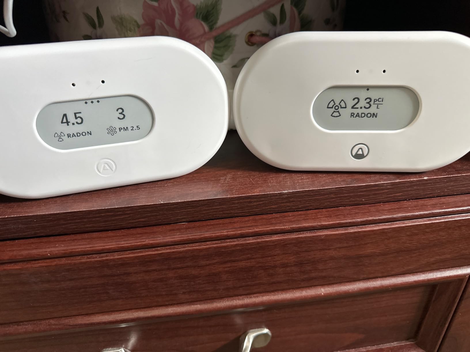 Airthings 2989 View Radon - Radon Monitor with Humidity & Temperature Detector - Battery Powered Mobile APP, WiFi, Alerts & Notifications customer photo 1