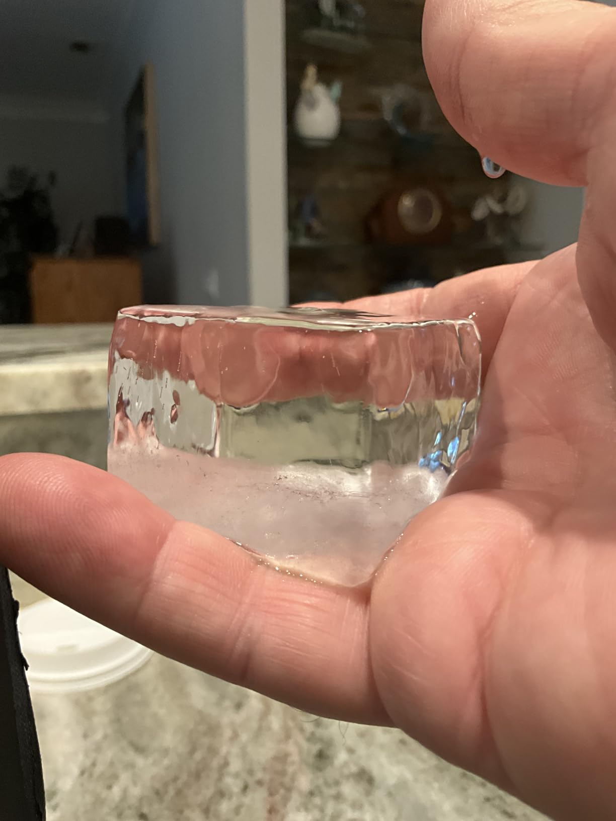 TINANA Upgrade 2 Inch Clear Ice Cube Tray Make 8 Large Square Crystal Ice Cube Maker for Cocktail, Whiskey & Bourbon Drinks, Gifts for Men customer photo 1