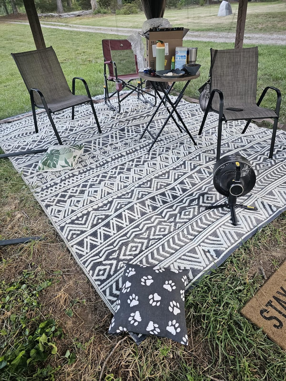 MontVoo Outdoor Rug Carpet Waterproof 5x8 Outdoor Patio Rug Mat Reverisble Plastic Straw Outdoor Rug for RV Camping Picnic Beach Balcony Boho Grey customer photo 2