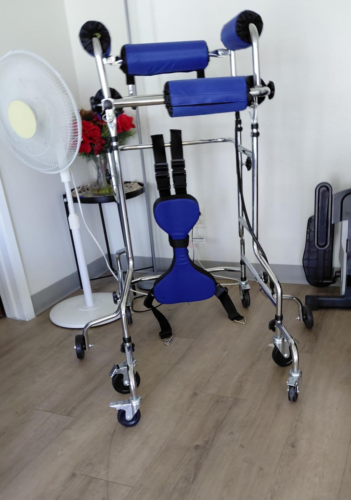 6-Wheel Kids Walker, Anti-Tilt Foldable Belt Seat Adjustable Height & Width customer photo 1