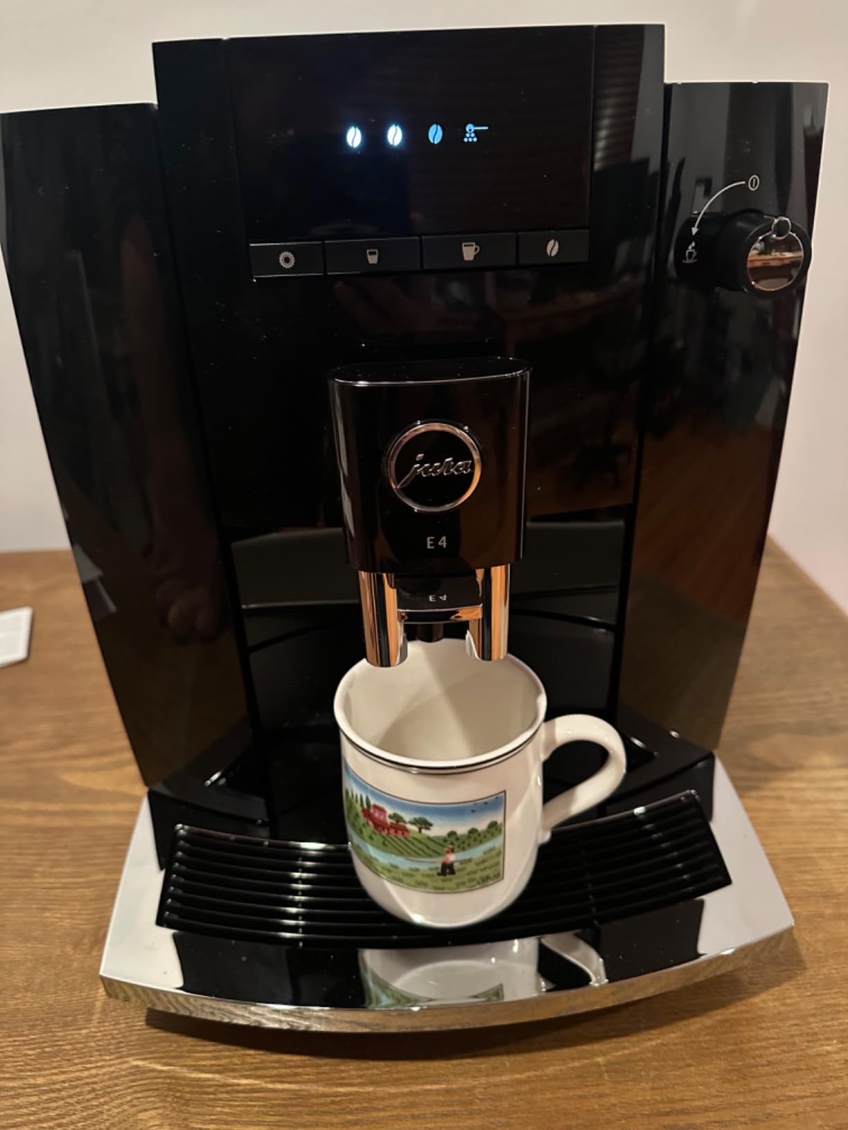 Jura E4 Piano Black Automatic Coffee Machine customer photo 2