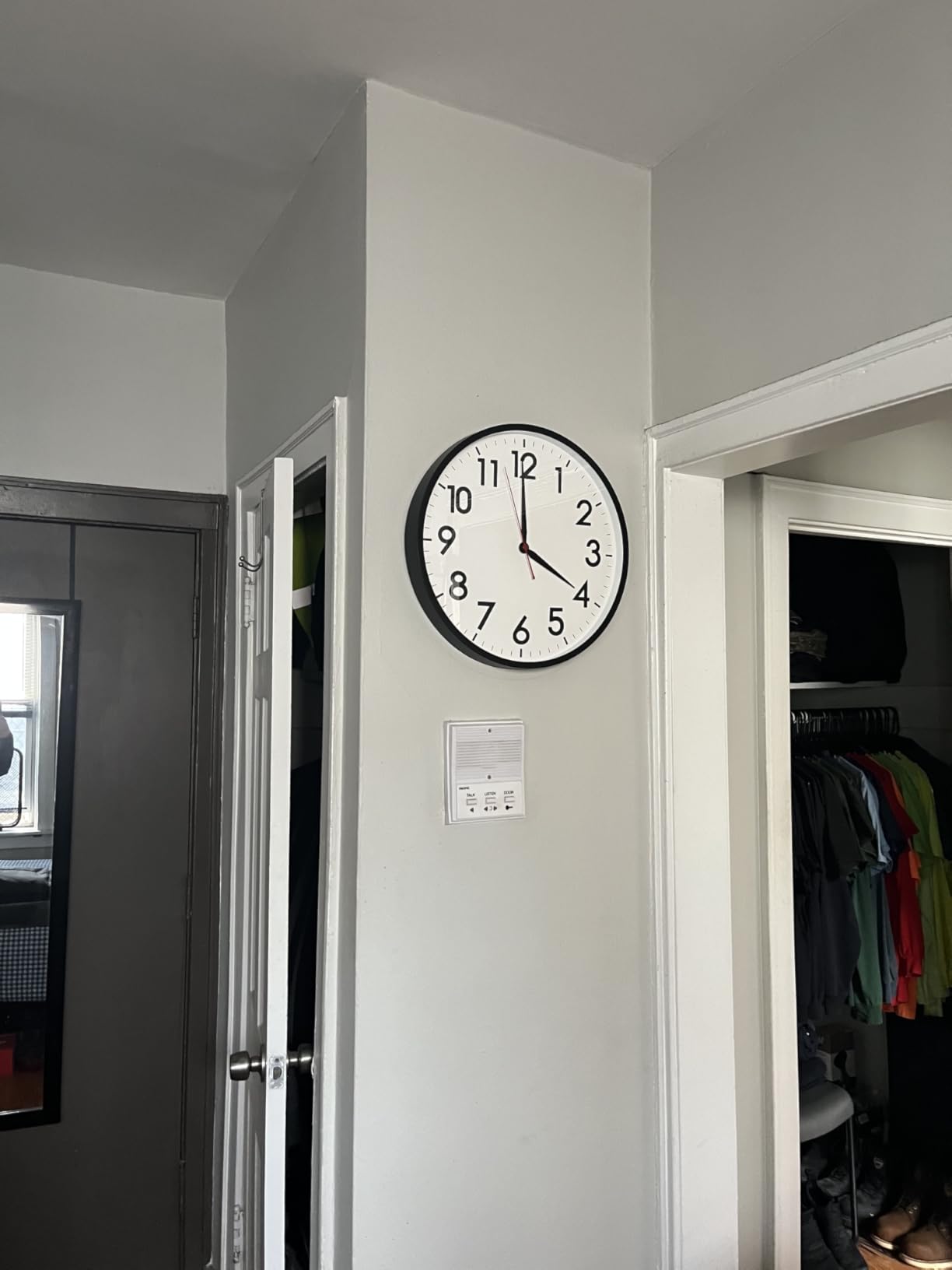 AKCISOT 14 Inch Wall Clock, Silent Battery Operated Analog Clock, Black | Classroom | Office | Kitchen | Living Room | Garage | Shop | Large Size | Easy-to-read numbers customer photo 1