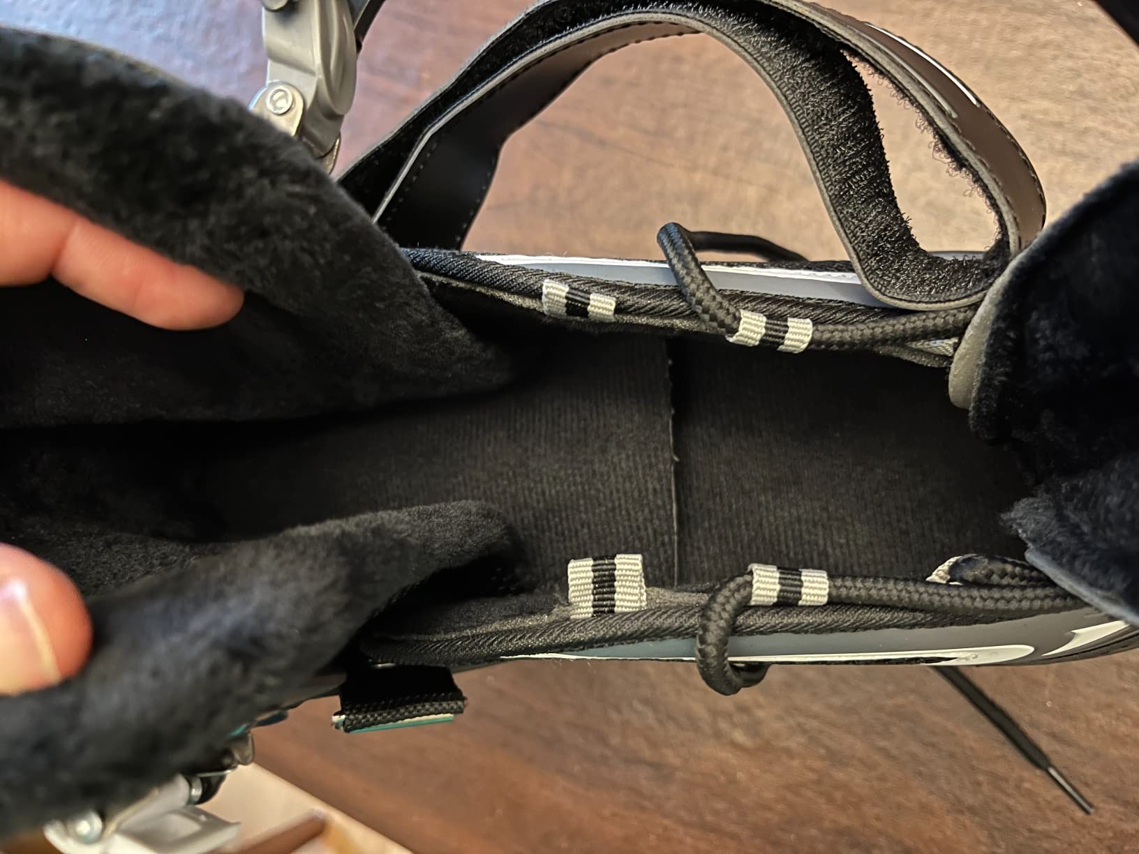 Nattork Ice Skates for Kids, Boys and Girls, Hockey Lace-Up Adjustable Skates Soft Padding and Reinforced Ankle Support for Beginners customer photo 1