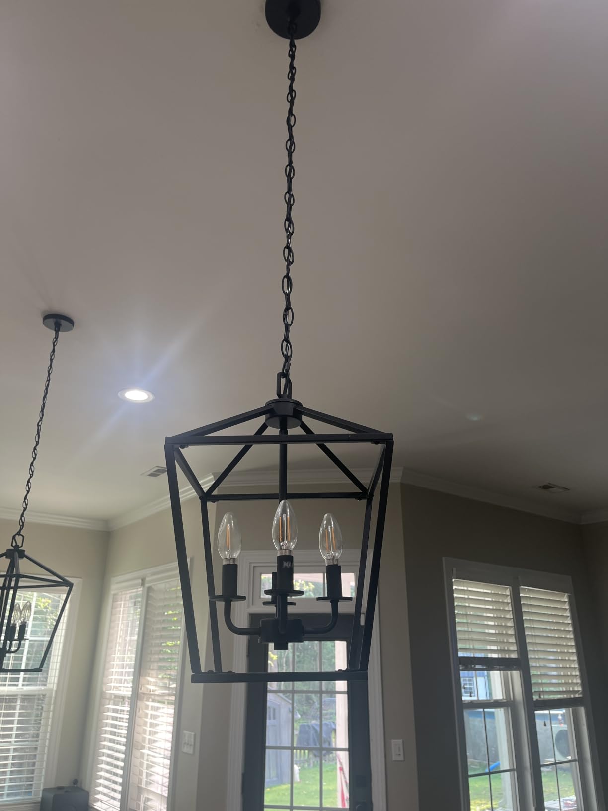 4 Light Farmhouse Chandelier, Rustic Ceiling Light Lantern Light Fixture with Wood Painted Metal Cage and Adjustable Chain, E12 Base Geometric Hanging Light Fixture for Entryway, Kitchen, Indoor customer photo 1