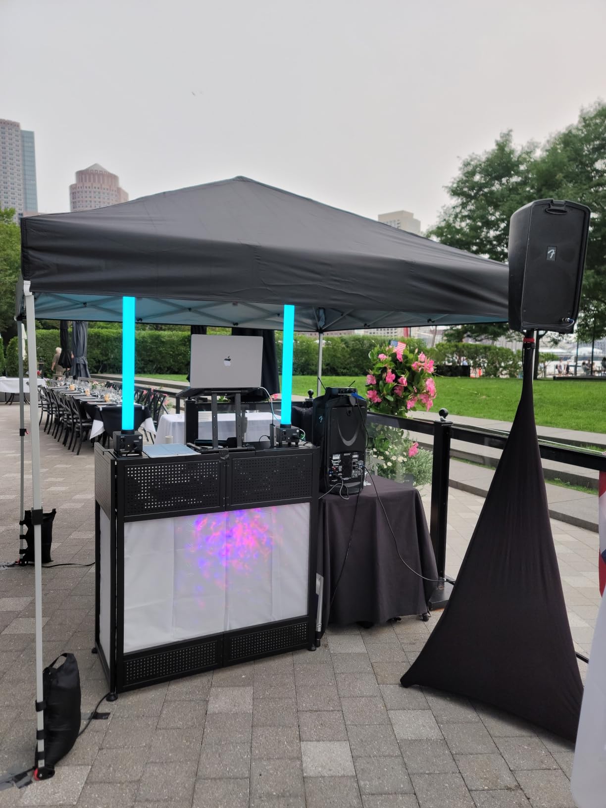 CROWN SHADES 10x10 Pop Up Canopy with 1 Side Wall, Beach Canopy Tent, Black customer photo 1
