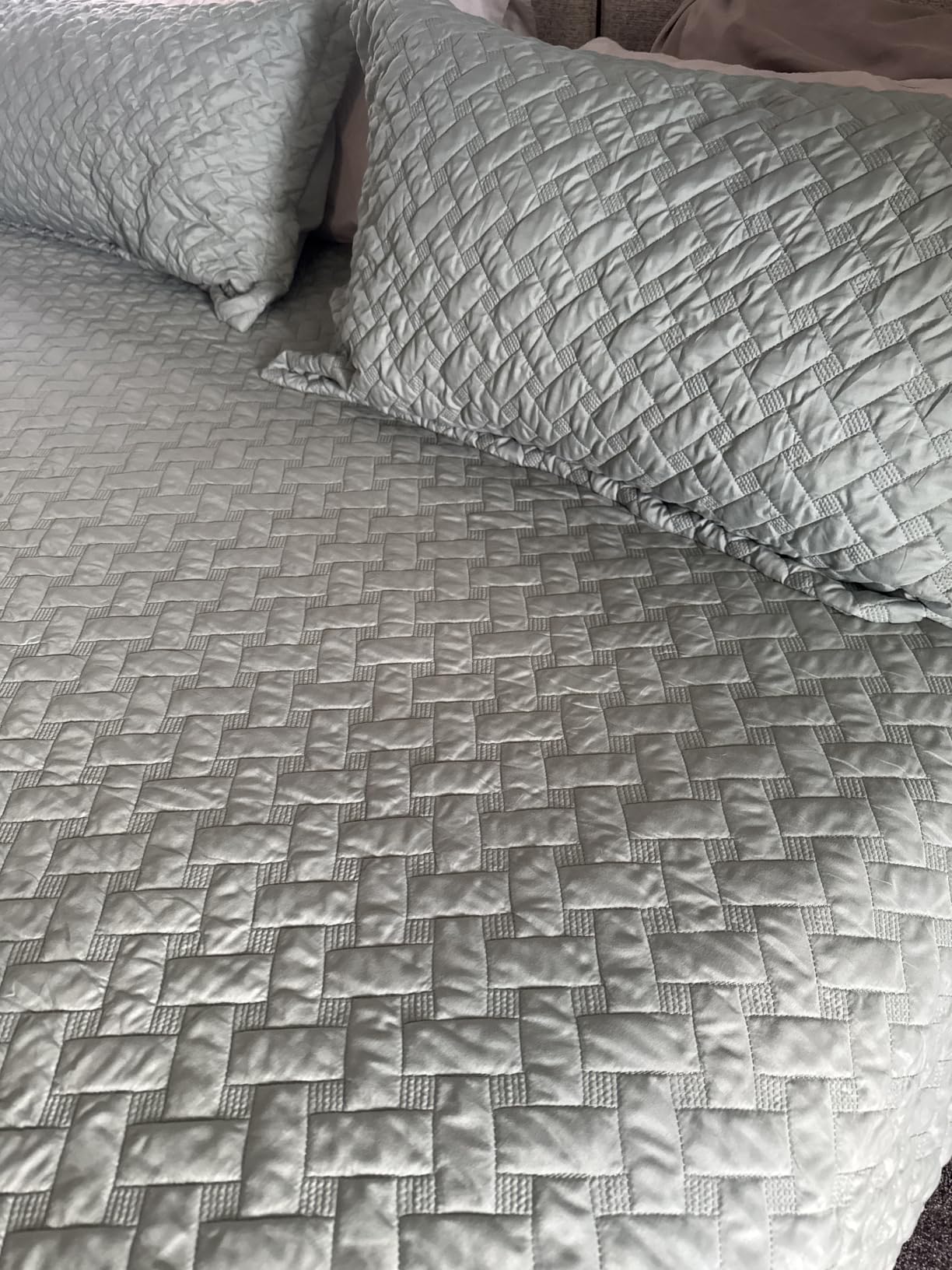 Bedsure Queen Size Quilt, Lightweight Comforter Set, Mineral Blue Bedspread customer photo 1
