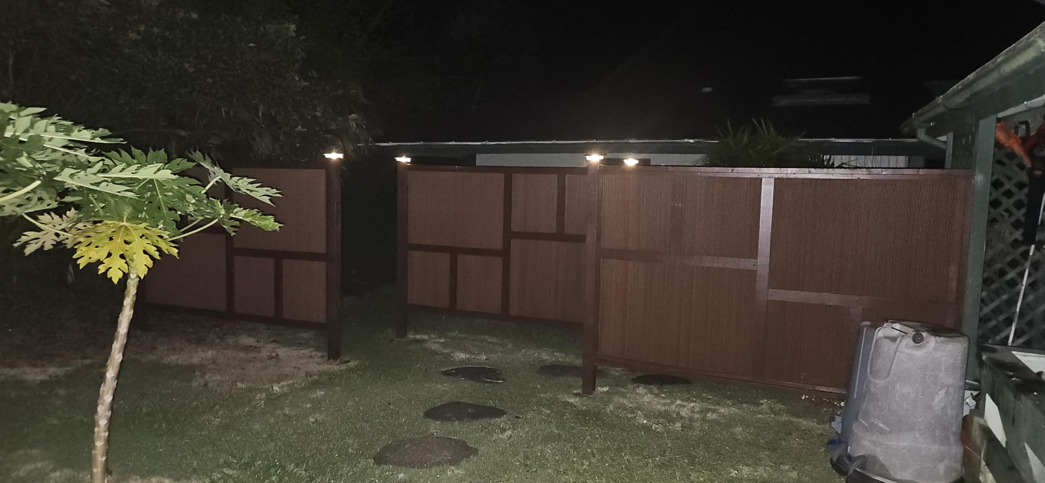 VOLISUN 6Pack Solar Post Cap Lights, 2 Color Modes Deck Lights, White customer photo 2