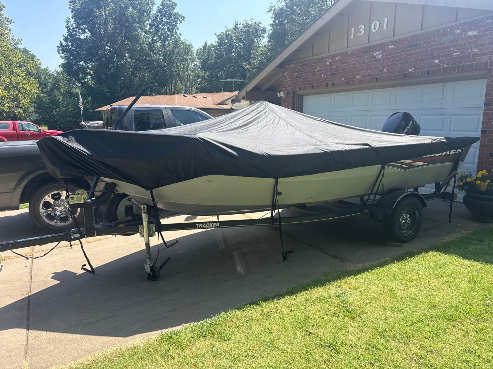 Boat Covers 17-19ft, 1200D Waterproof V-Hull, Black customer photo 2