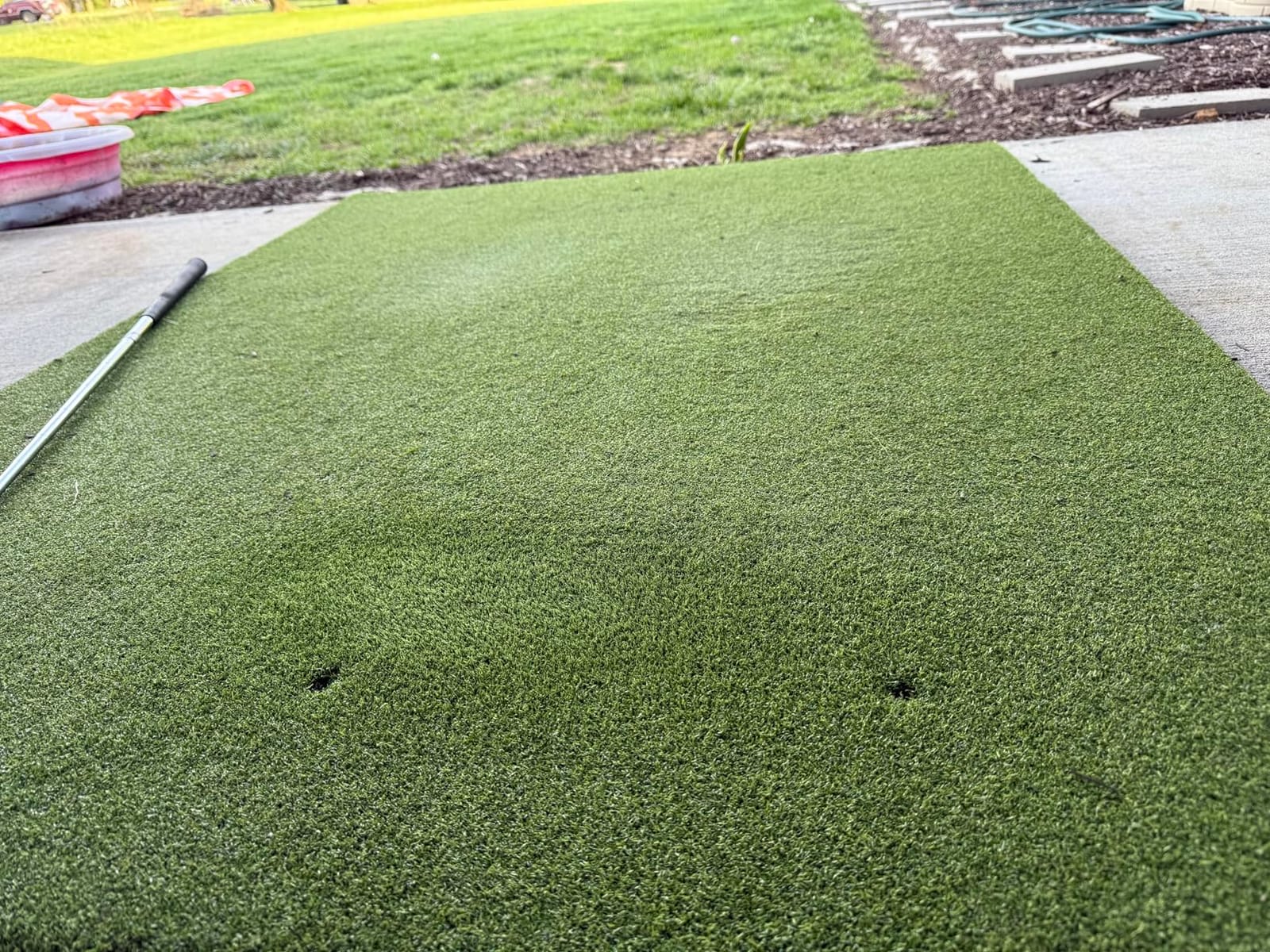 Golfguru Golf Mat, 5x4ft/5x5ft Dense Elite Golf Hitting Mats Practice with 10 Balls, 9 Tees, Heavy Duty Artificial Hitting Training Mat for Backyard Driving Chipping Indoor Outdoor Simulators customer photo 2