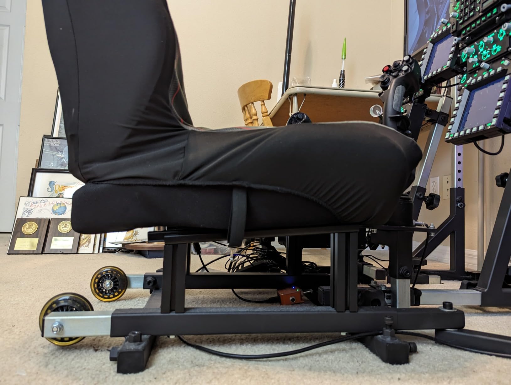 SimFab Modular Flight Simulator Cockpit For Combat Simulation. DCS Edition. Compatible With Thrustmaster Warthog, WinWing, VirPil, VKB And Alike Controls. Upgradable To General Aviation, Space Sim Or Sim Racing. (black seat) customer photo 2