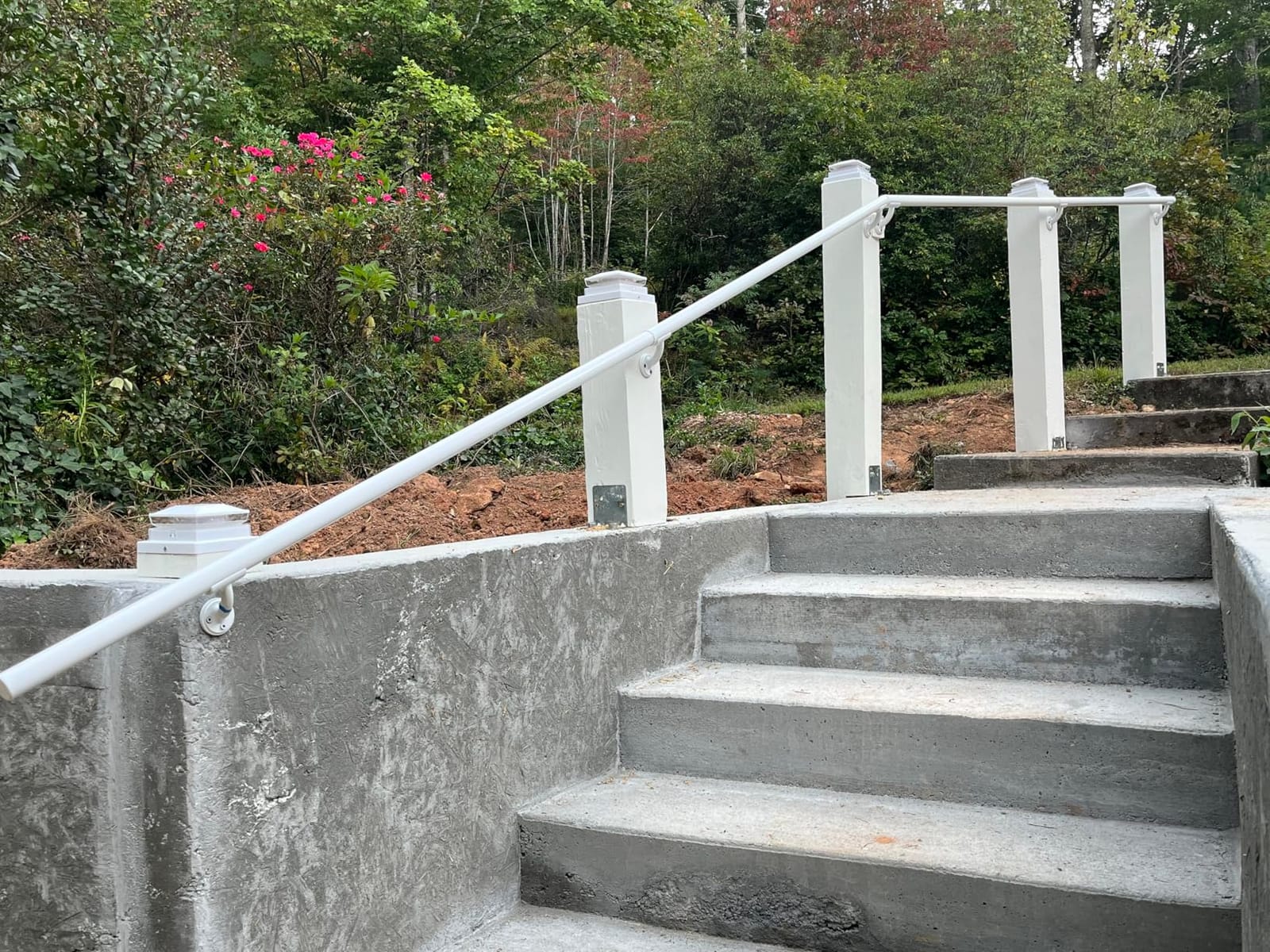 Meranti Aluminum Handrail for Indoor or Outdoor Steps and Stairs – Hand Rails for Elderly – DIY Complete Stair Railing Kit (AHR, Black Textured, 8' Length) customer photo 1