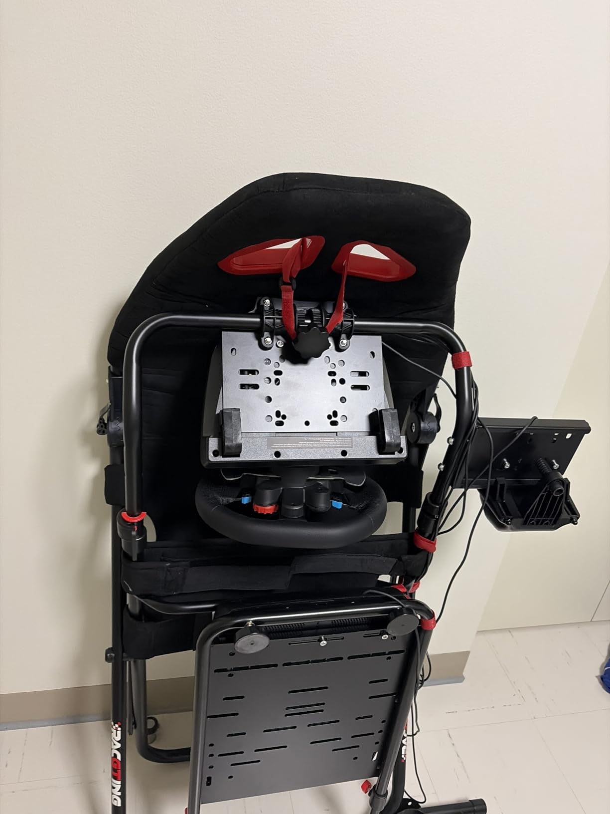 RACGTING Foldable Racing Simulator Cockpit for Logitech Thrustmaster MOZA customer photo 1