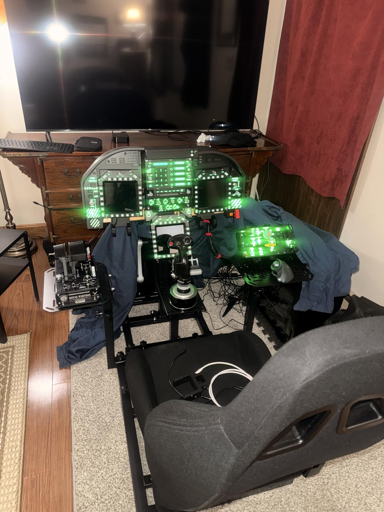 Marada Universal Flight Simulation Cockpit with Racing Seat Wheel Stand customer photo 1