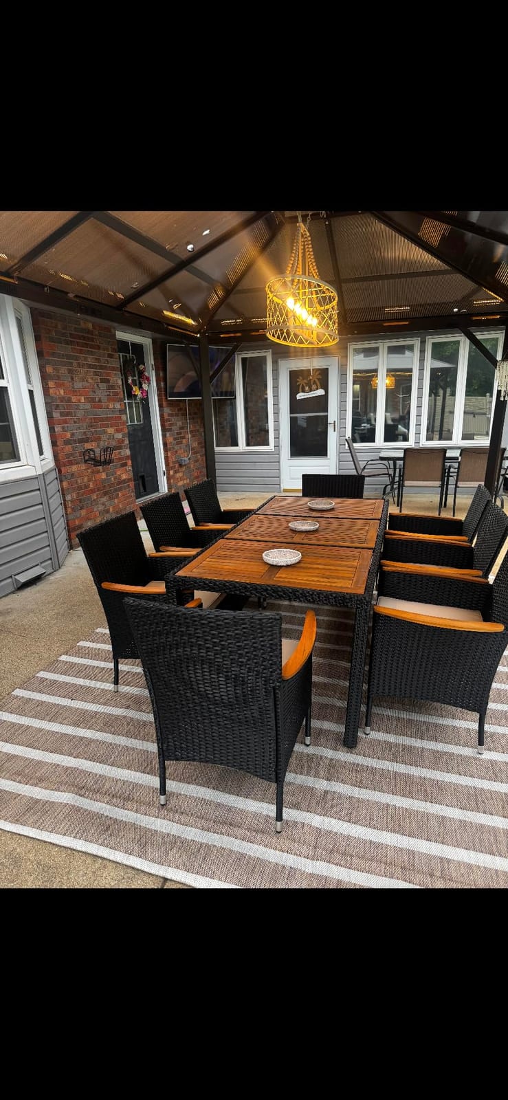 Flamaker Patio Dining Set for 6 Outdoor Acacia Wood Table and Chairs, Black customer photo 2