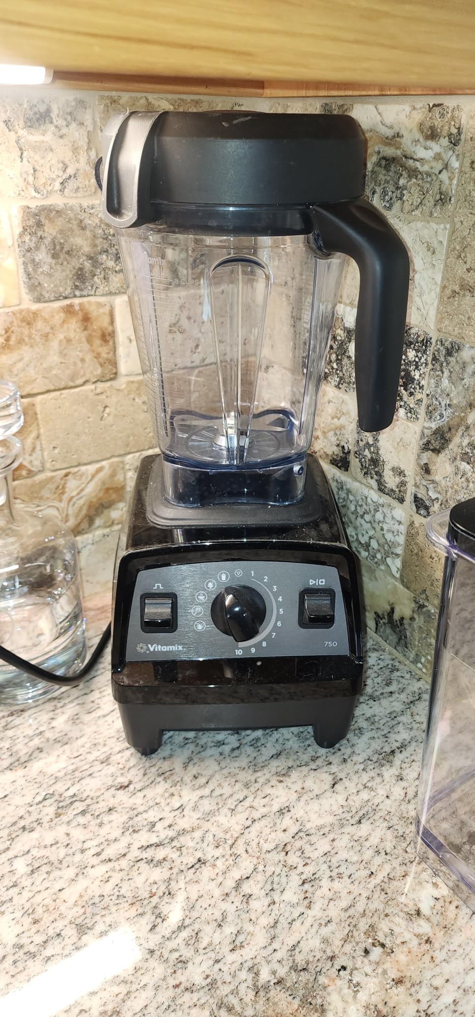 Vitamix Propel Series 750 Professional-Grade Blender, 4 Programs, Black customer photo 2