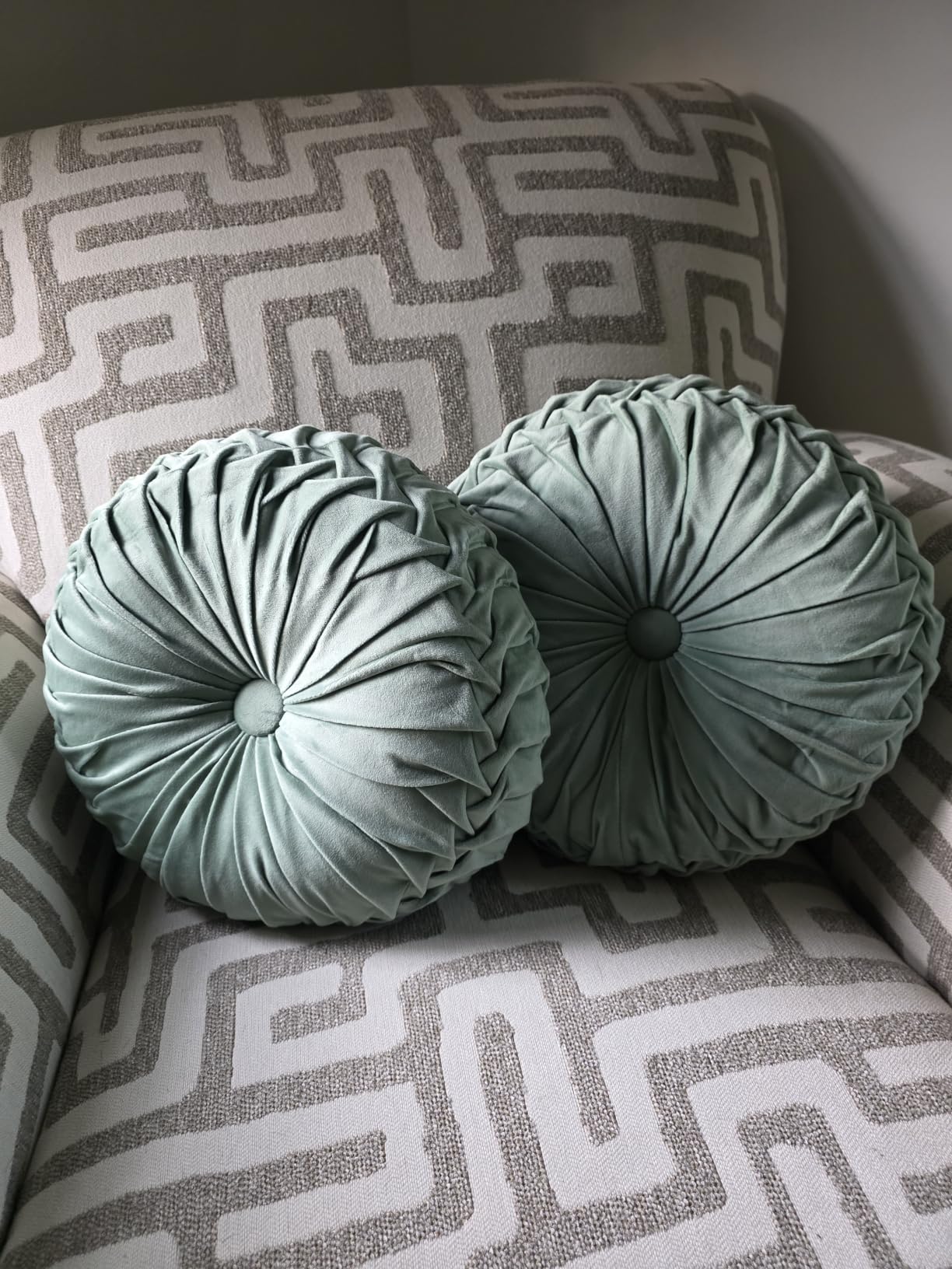 HIG Set of 2 Olive Velvet Decorative Round Pleated Throw Pillows | Vintage Floor Pillows, Classy Accent Pumpkin with Center Button, for Sofa Couch Vanity Chair Bed, 14.5