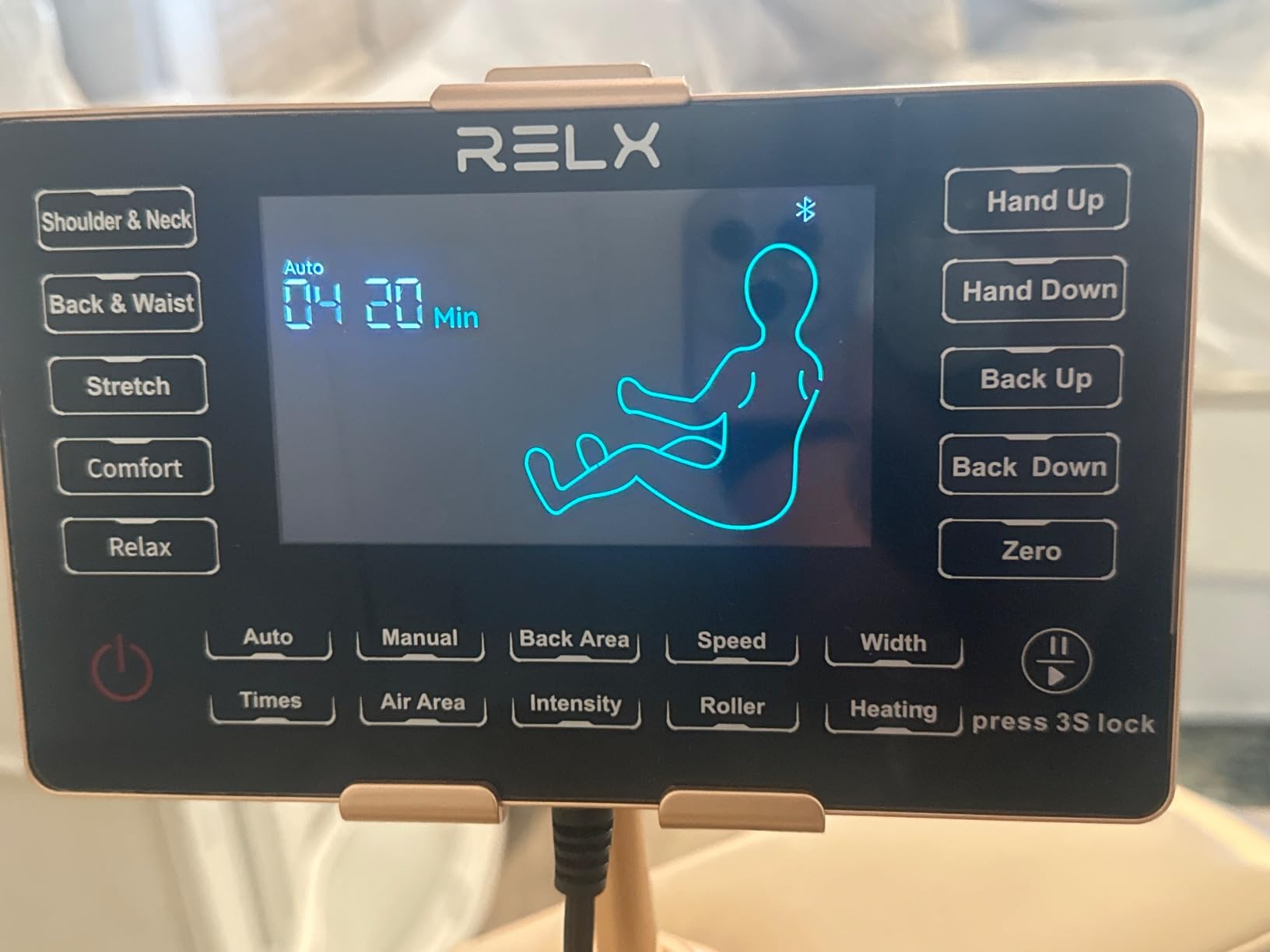RELX Massage Chair Full Body with Body Scan, Zero Gravity, SL-Track, Black customer photo 2