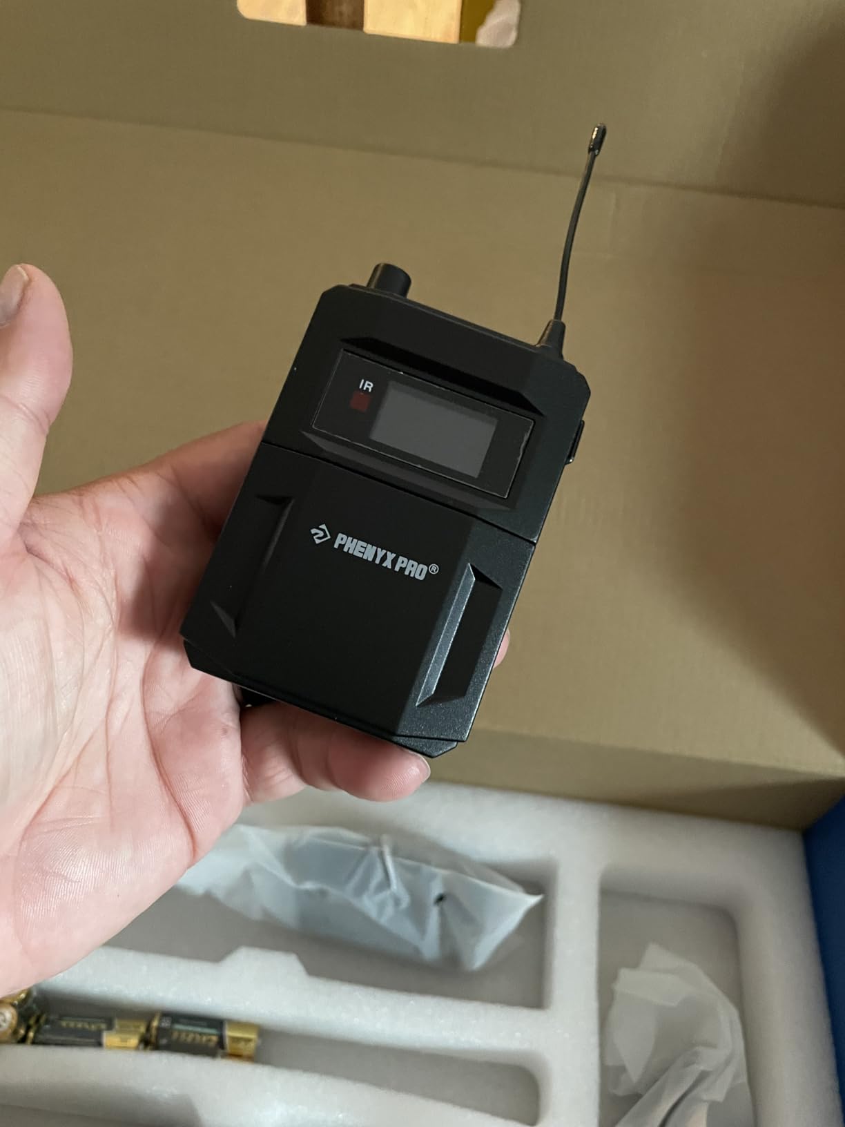 Phenyx Pro 4-Channel UHF Mono Wireless in Ear Monitor System PTM-33-4B customer photo 2