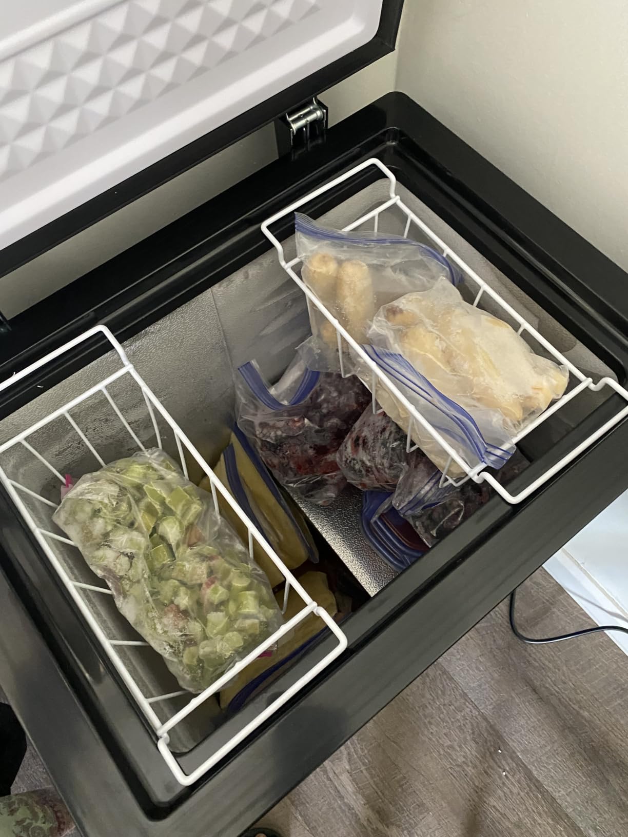 DEMULLER Chest Freezer Small Deep Freeezer with 2 Removable Baskets, Compact Freezer with Digital Control Panel accurate to 1 ℉, Mini Freezer for Homes Garages Basements White customer photo 2