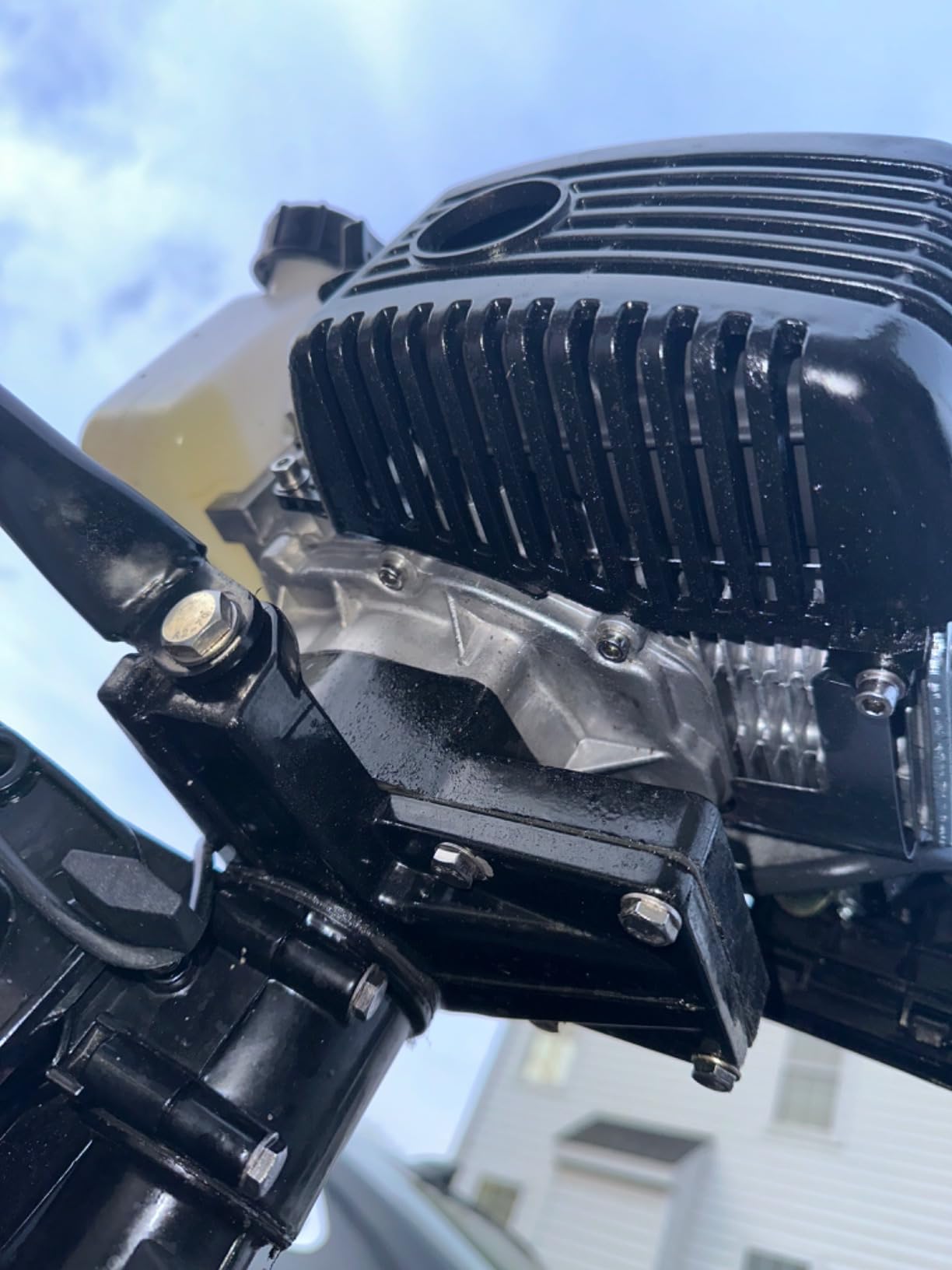 4HP 4-Stroke 52CC Outboard Motor Heavy Duty Fishing Boat Engine Air Cooling Air Cooling CDI System Manual Start Short Shaft 40CM Manual Tilt 5000rpm Clutch Control customer photo 2