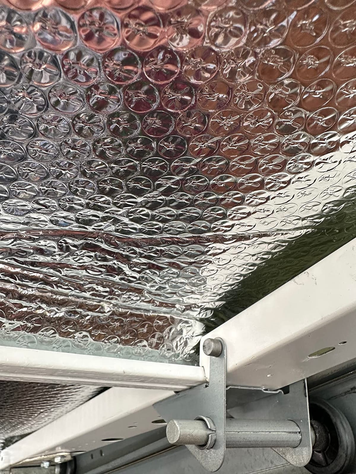 Gerrii 16 Pcs 16 P Garage Door Insulation Kit Double Bubble Insulation Panels Reflective Aluminum Radiant Thermal Winter Summer Barrier Sheets 100 Tape for Attic Garage Wall (20.5 x 54 Inch) customer photo 1