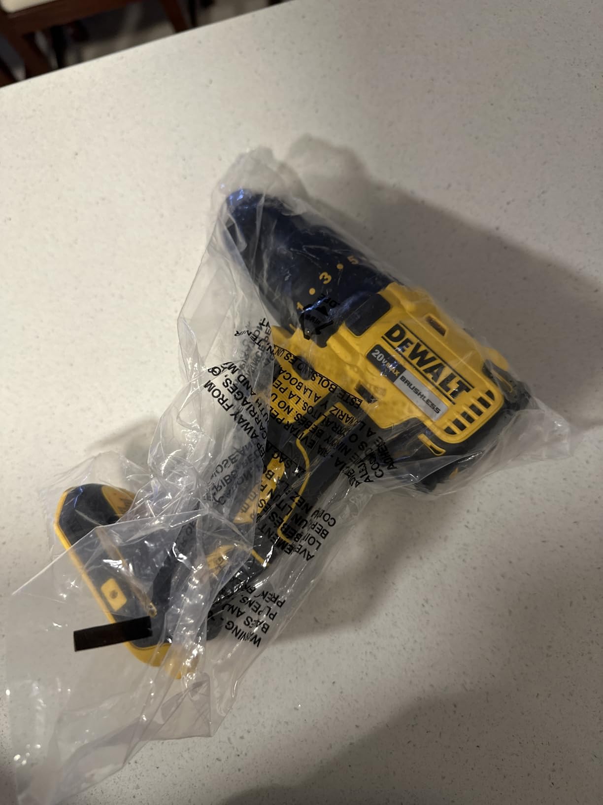 DEWALT 20V MAX Cordless Drill Driver Set, Electric Drill, Brushless 1/2 In 2 Speed, 2.0 Ah Battery and Charger Included, LED Light (DCD777D1) customer photo 2