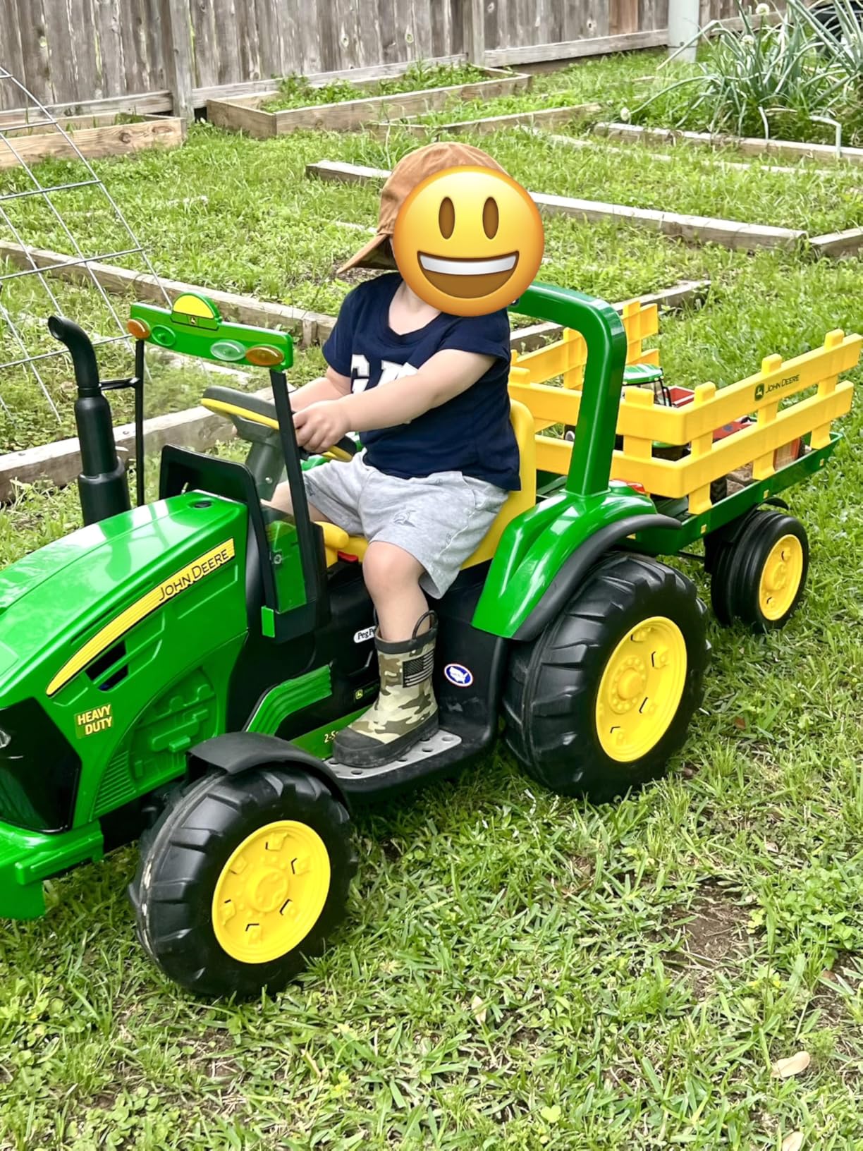 Peg Perego John Deere Heavy Duty Tractor Extra-Large 12 Volt Ride on Tractor for Kids Ages 3-7 customer photo 1