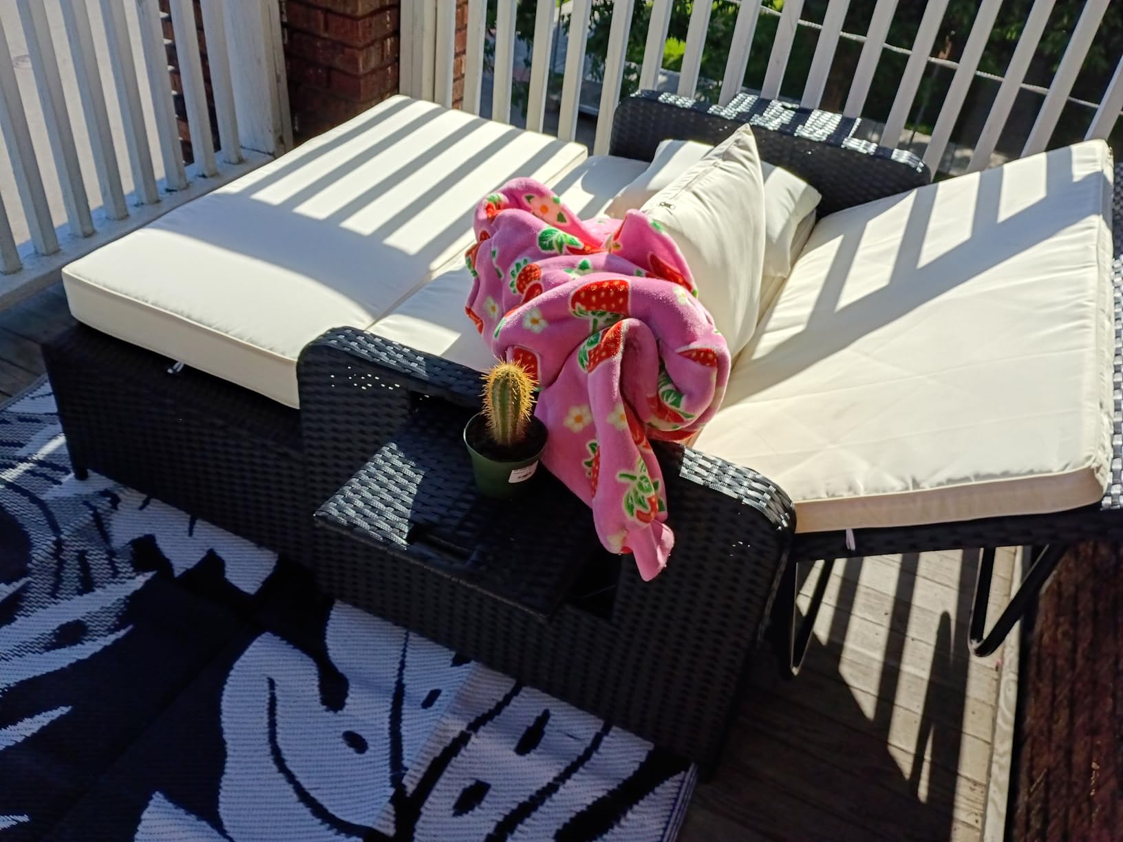 COSTWAY Patio Rattan Daybed with Cushions, Outdoor Wicker Loveseat Sofa customer photo 2