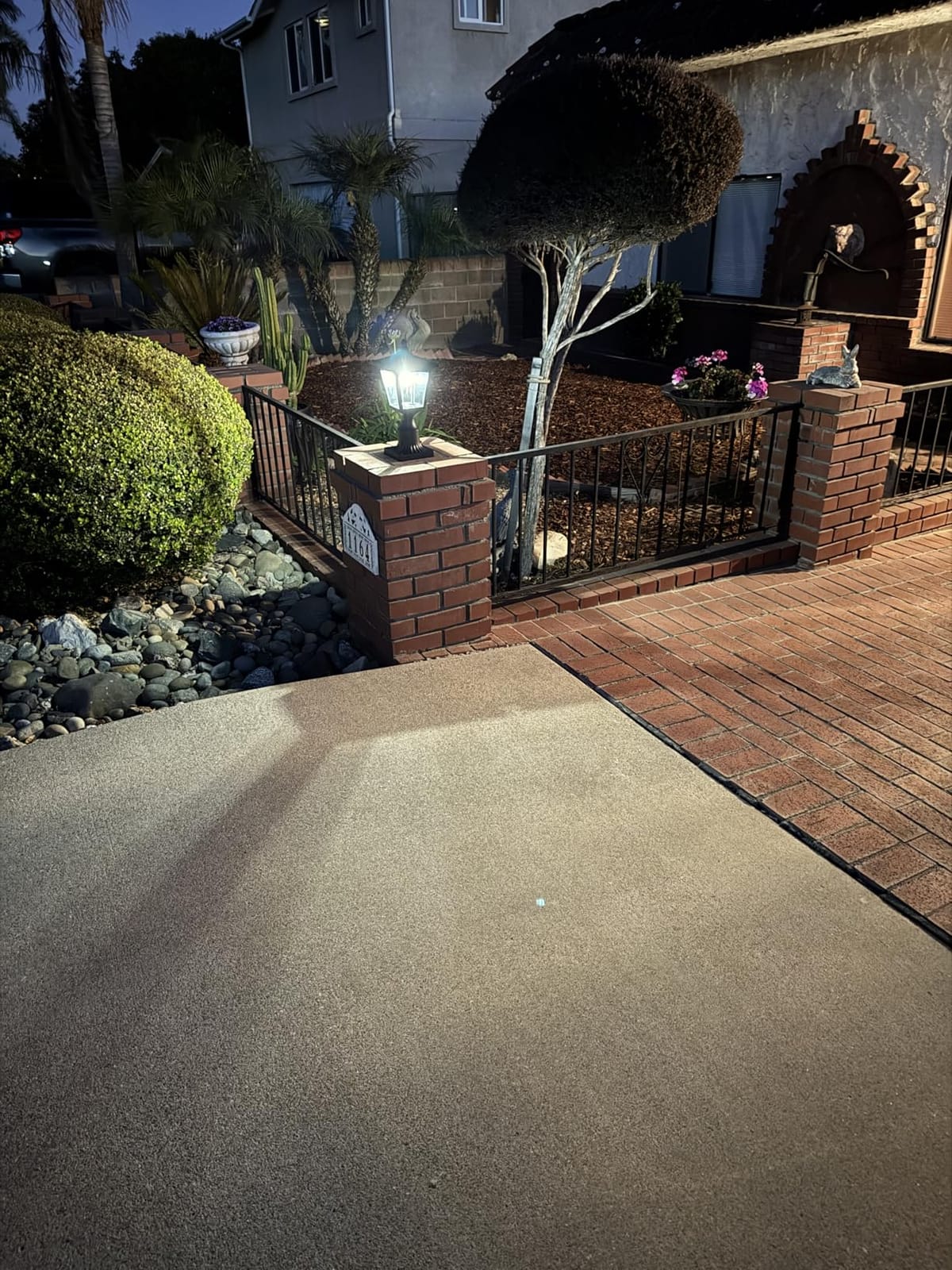 Solar Post Lights, 6000K Dusk to Dawn Solar Lamp Post Light with Pier Mount Base, Solar Post Lights Outdoor Waterproof for Garden Yard Landscape Pole Pillar, Outside Decorative Lamp(Cool White) customer photo 2