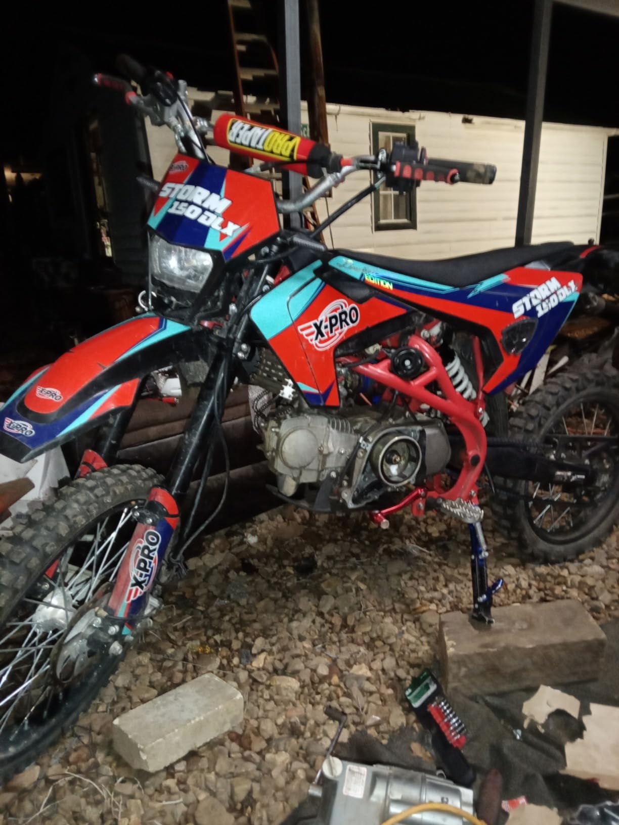 X-PRO 150 Dirt Bike Storm DLX 150 4-Speed Manual Transmission with All Lights, Electric/Kick Start, Big 19