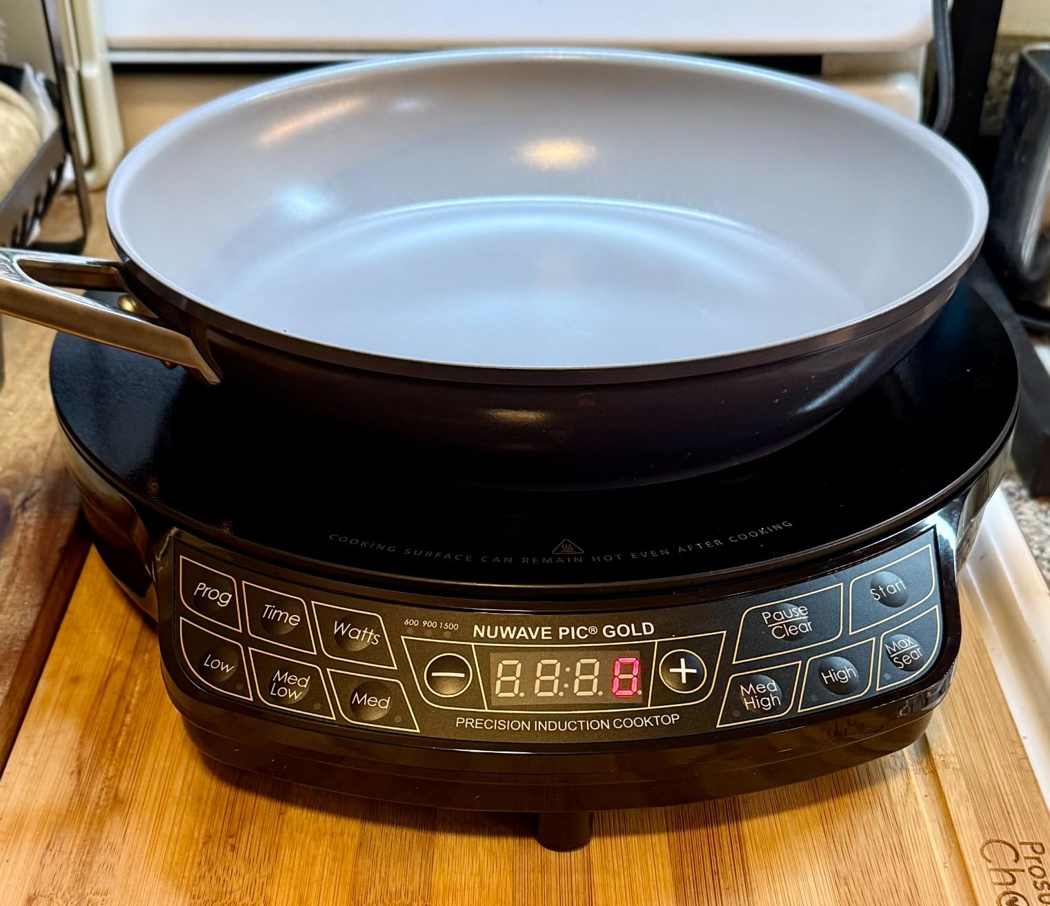 Nuwave Precision Induction Cooktop Gold, 96 Temp Settings 100°F to 575°F customer photo 1
