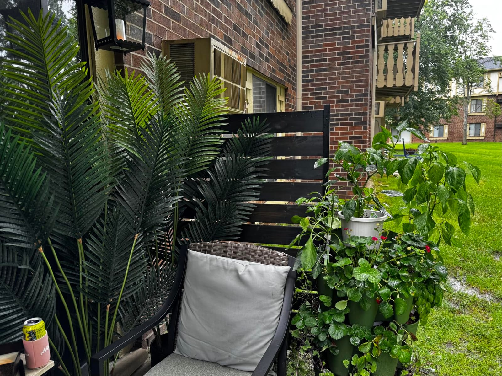 Enclo Concord Privacy Screen, Cedar Wood DIY No Dig Kit customer photo 1