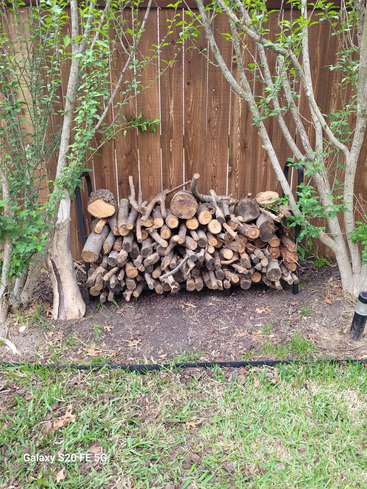 4ft Firewood Rack Holder, Adjustable Heavy Duty Fire Log Stacker Stand for Fireplace, Outdoor Indoor Metal Wood Pile Storage Organizer, Patio Logs Stand tool, Black customer photo 2