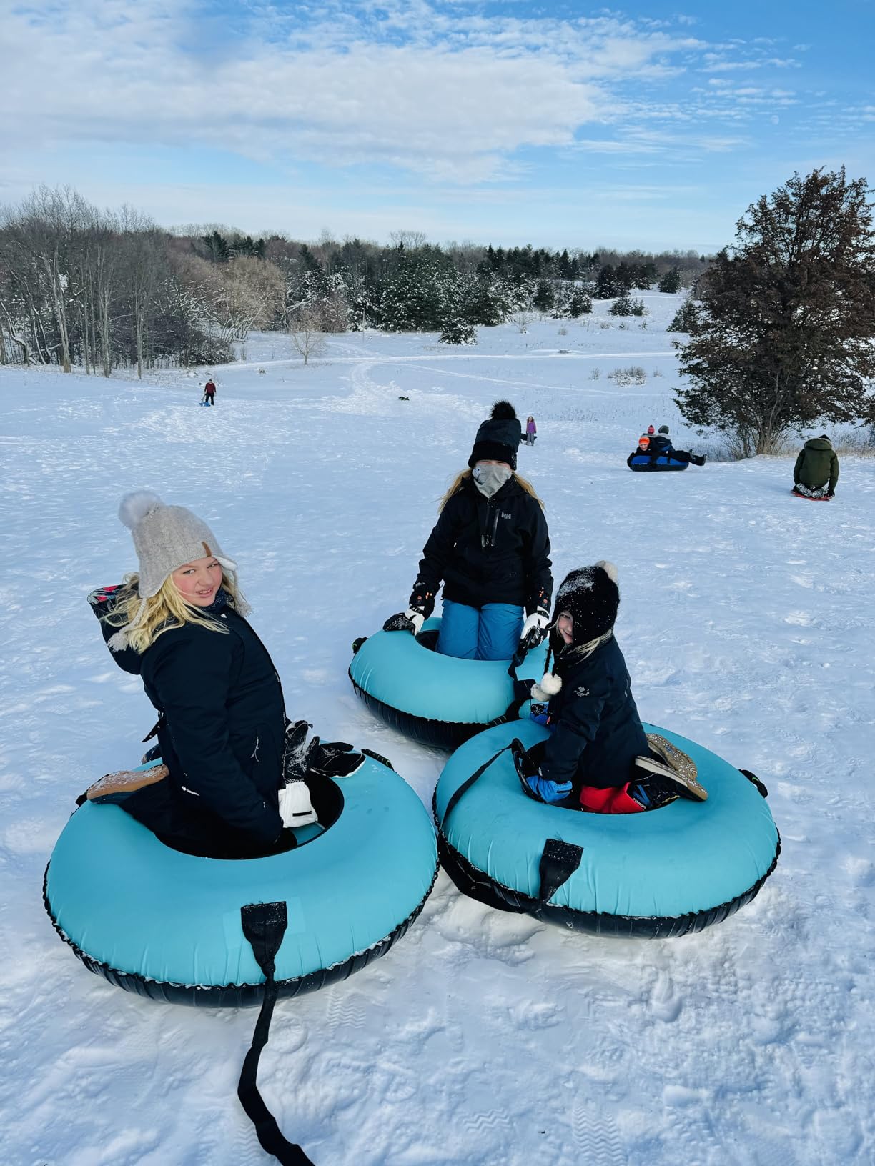 Meagoo Snow Tubes for Sledding Heavy Duty, Inflatable 40