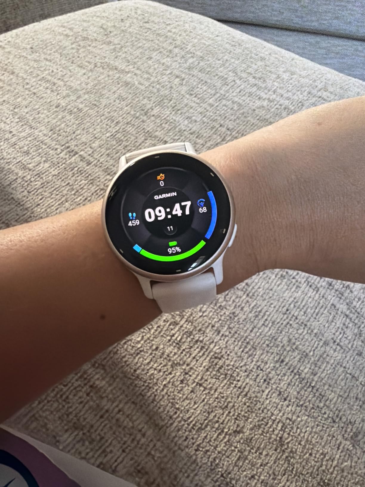 Garmin vívoactive® 5, Health & Fitness GPS Smartwatch, 42mm, Black customer photo 1